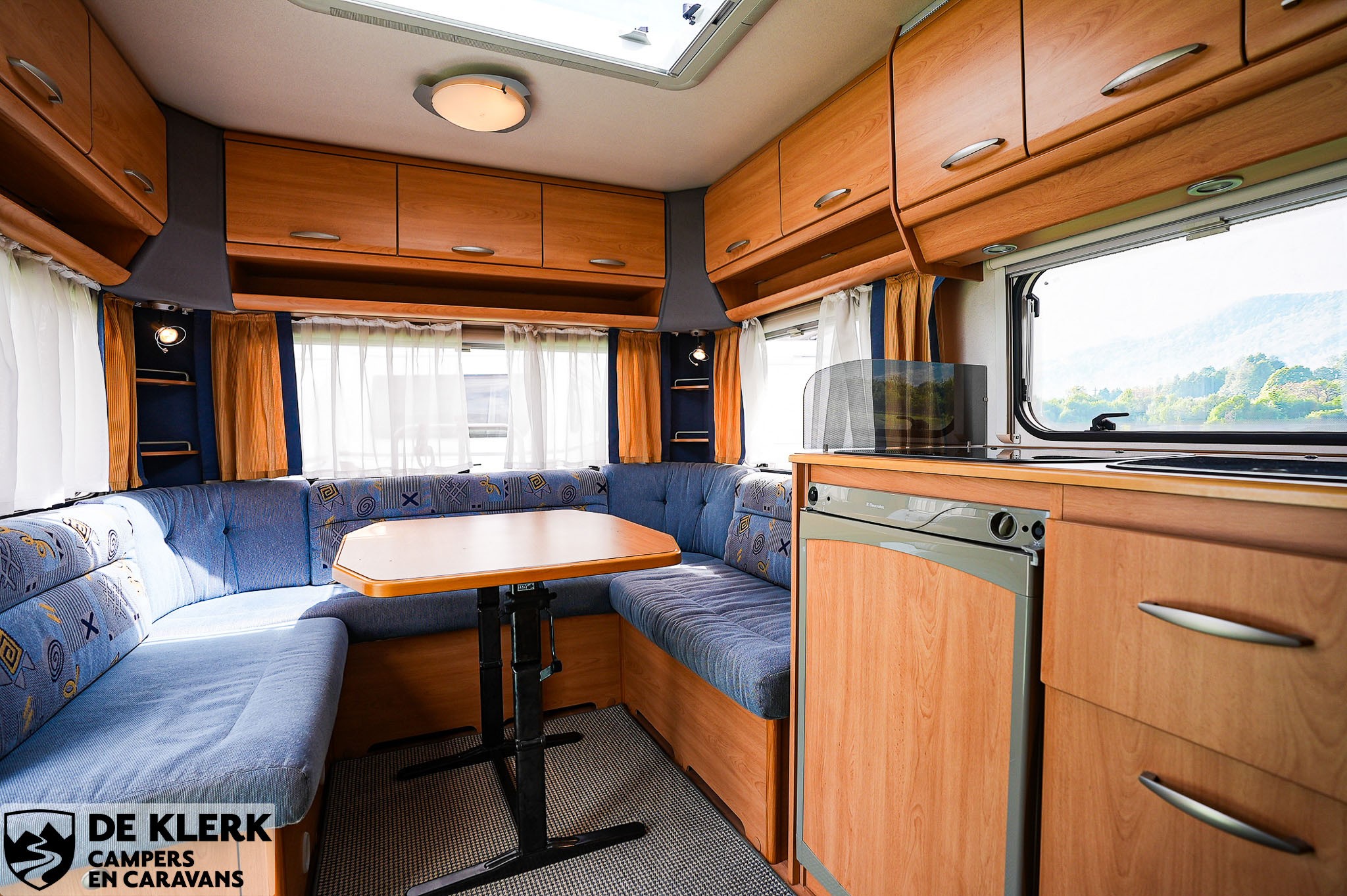 KNAUS SUDWIND 450 TUF