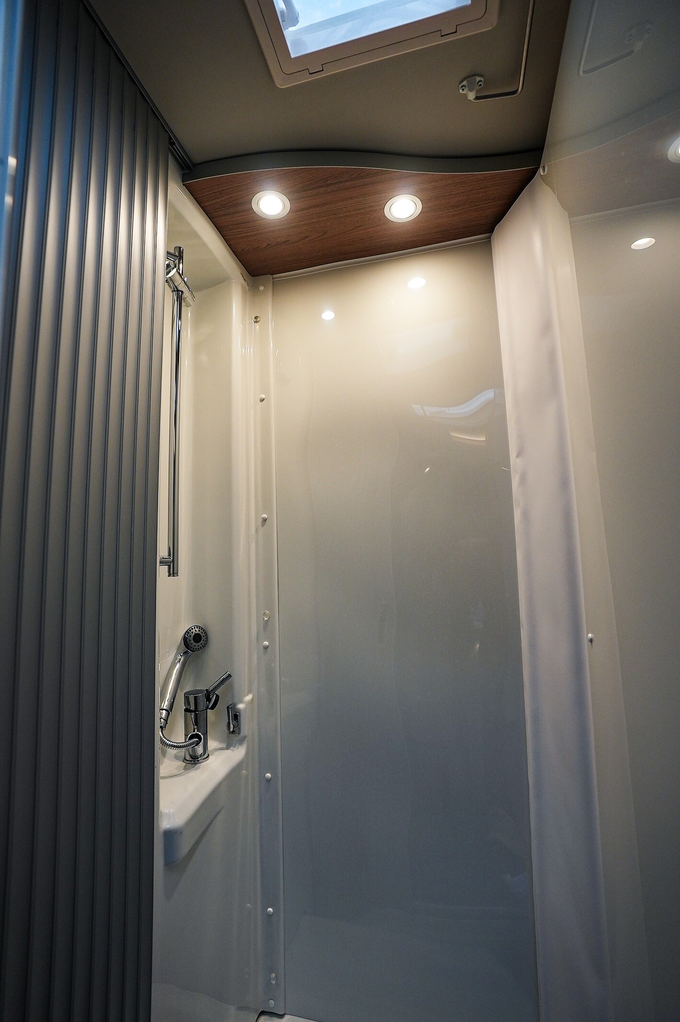 KNAUS Van TI VW 640 MEG Vansation Sh