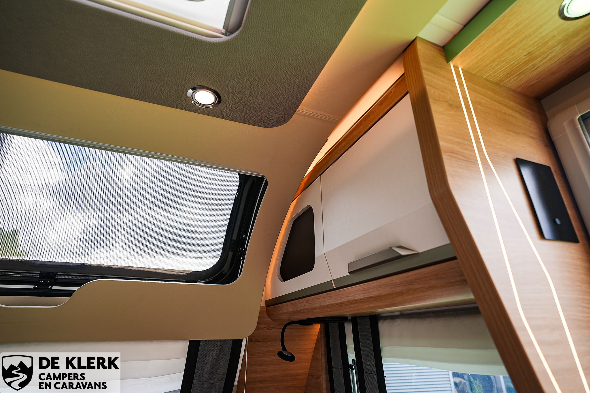 KNAUS SUDWIND 540 UE Black selection