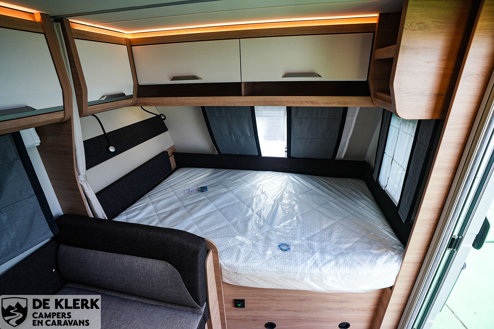 KNAUS SUDWIND 500 QDK BlackSelection