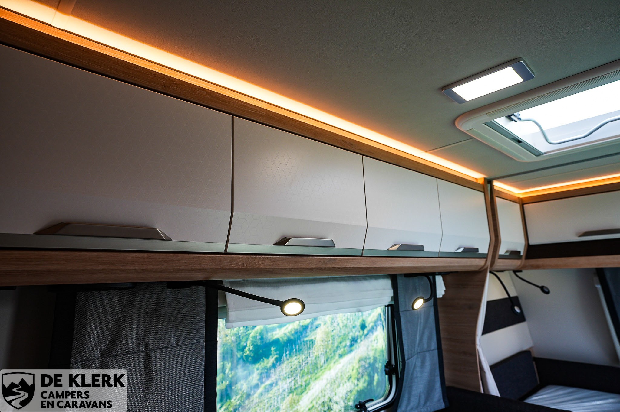 KNAUS SUDWIND 500 QDK BlackSelection