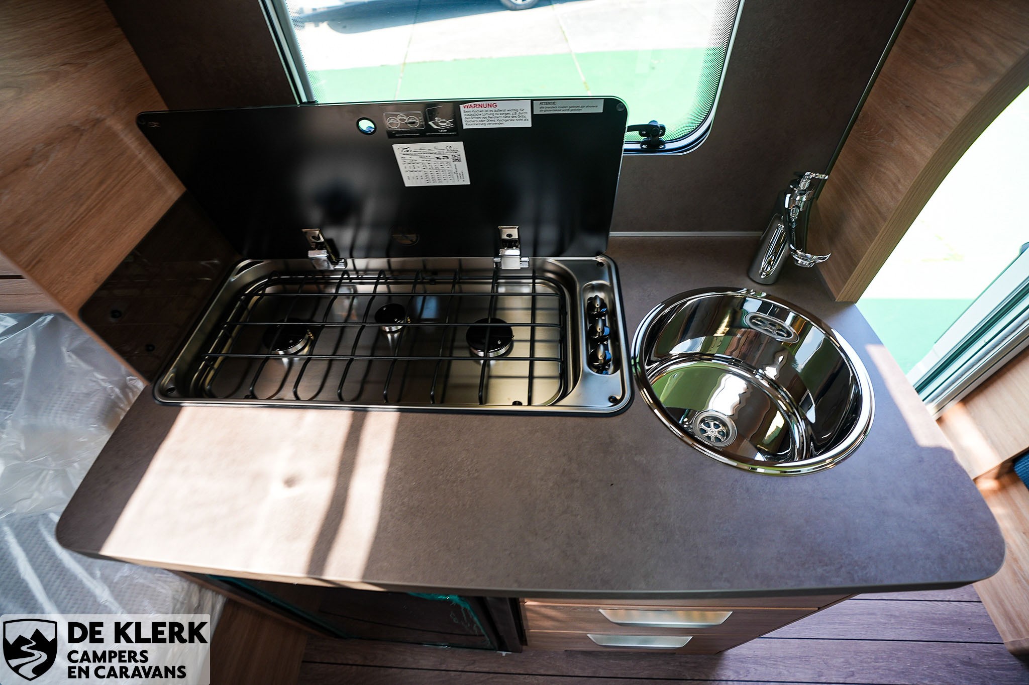 KNAUS SUDWIND 460 EU Black Selection