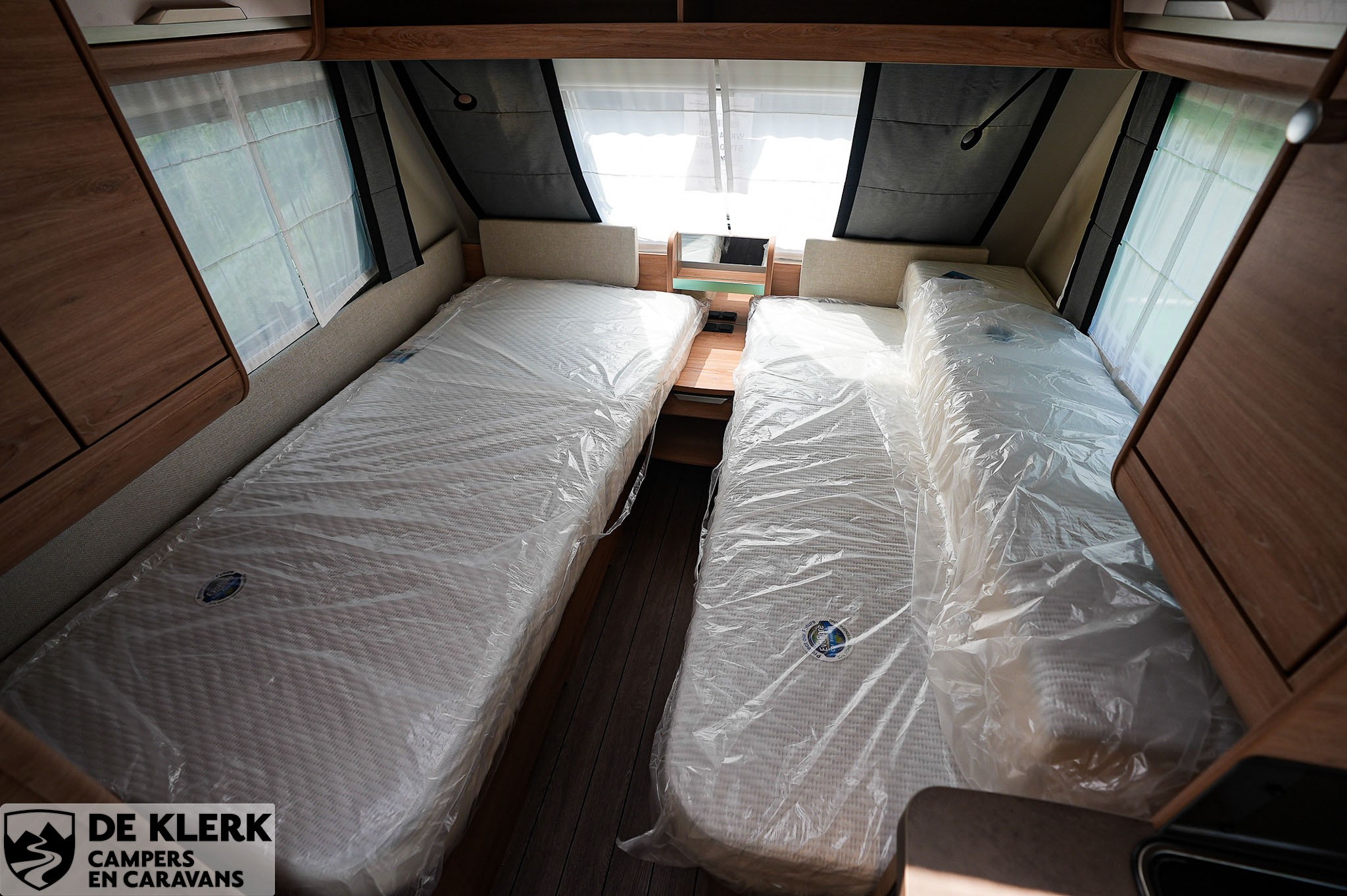 KNAUS SUDWIND 460 EU Black Selection