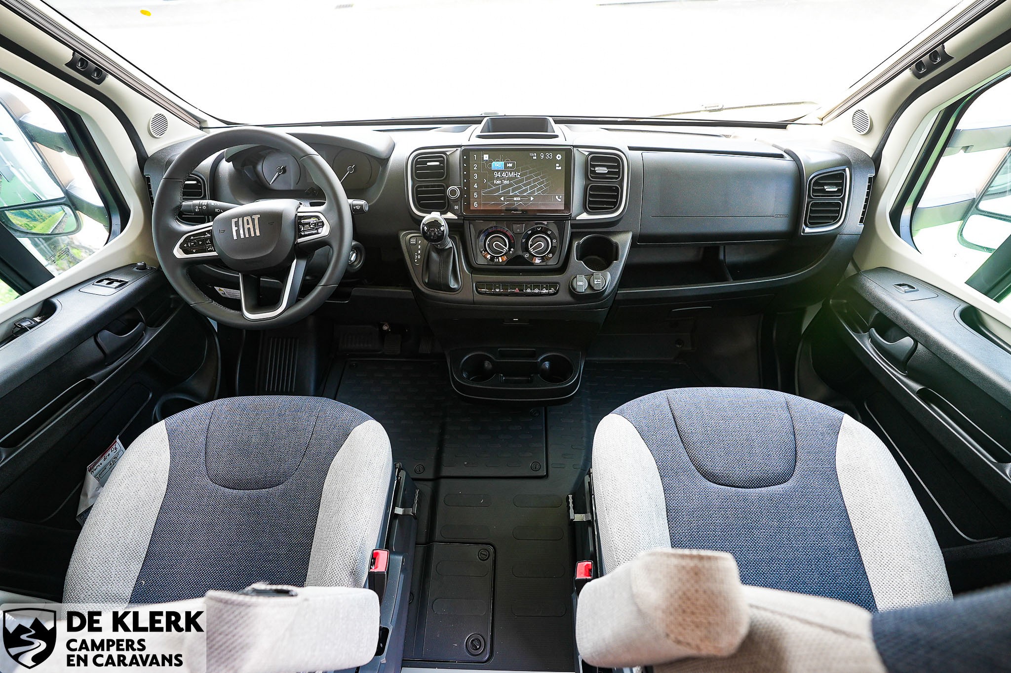 WEINSBERG CaraHome 650 DG Showroomuitver