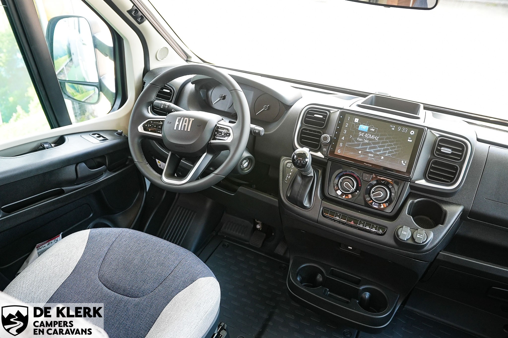 WEINSBERG CaraHome 650 DG Showroomuitver