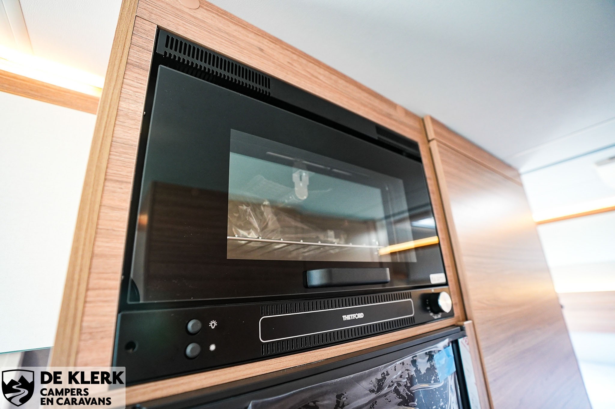 WEINSBERG CaraHome 650 DG Showroomuitver