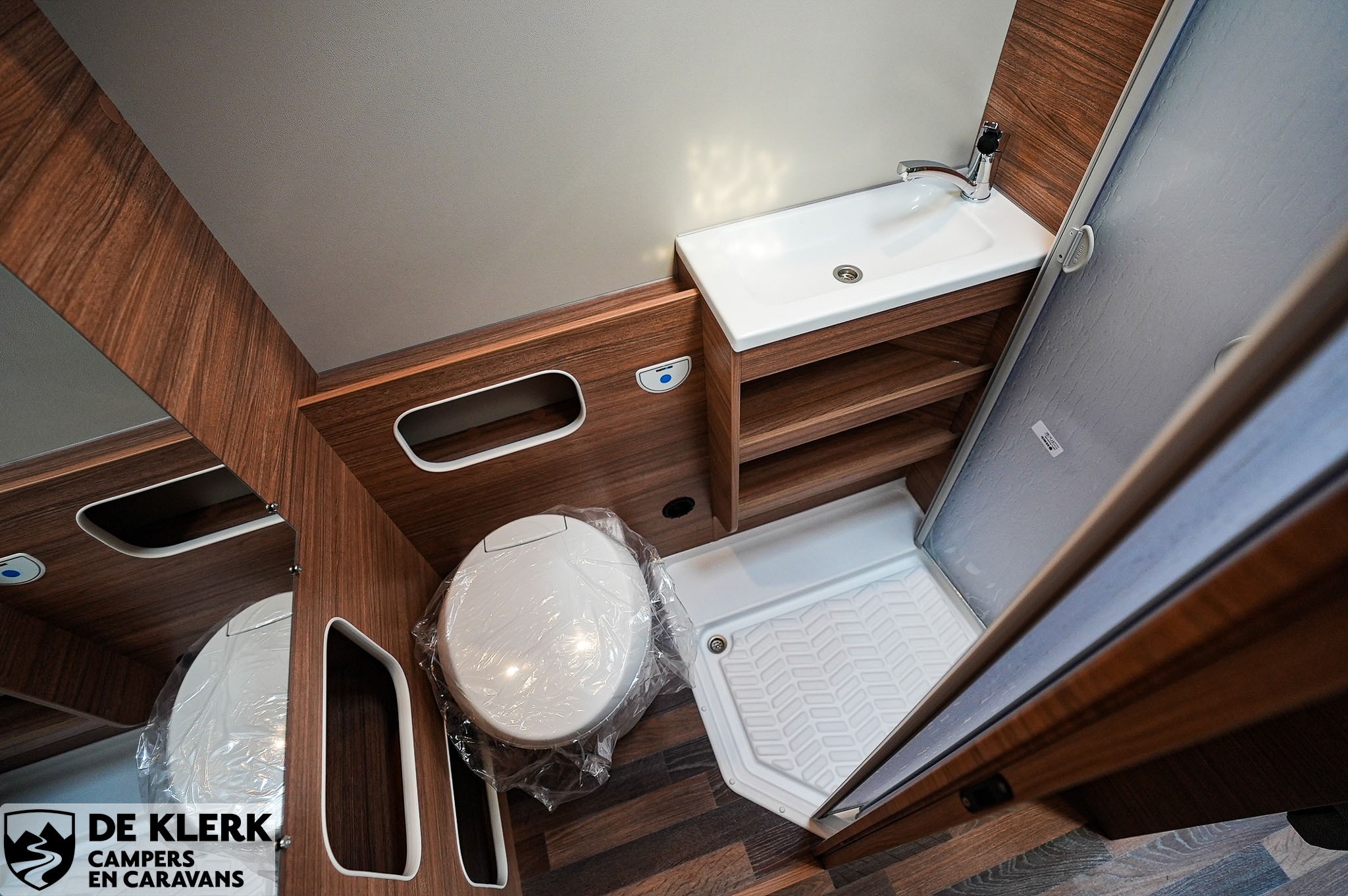 WEINSBERG CaraHome 650 DG Showroomuitver