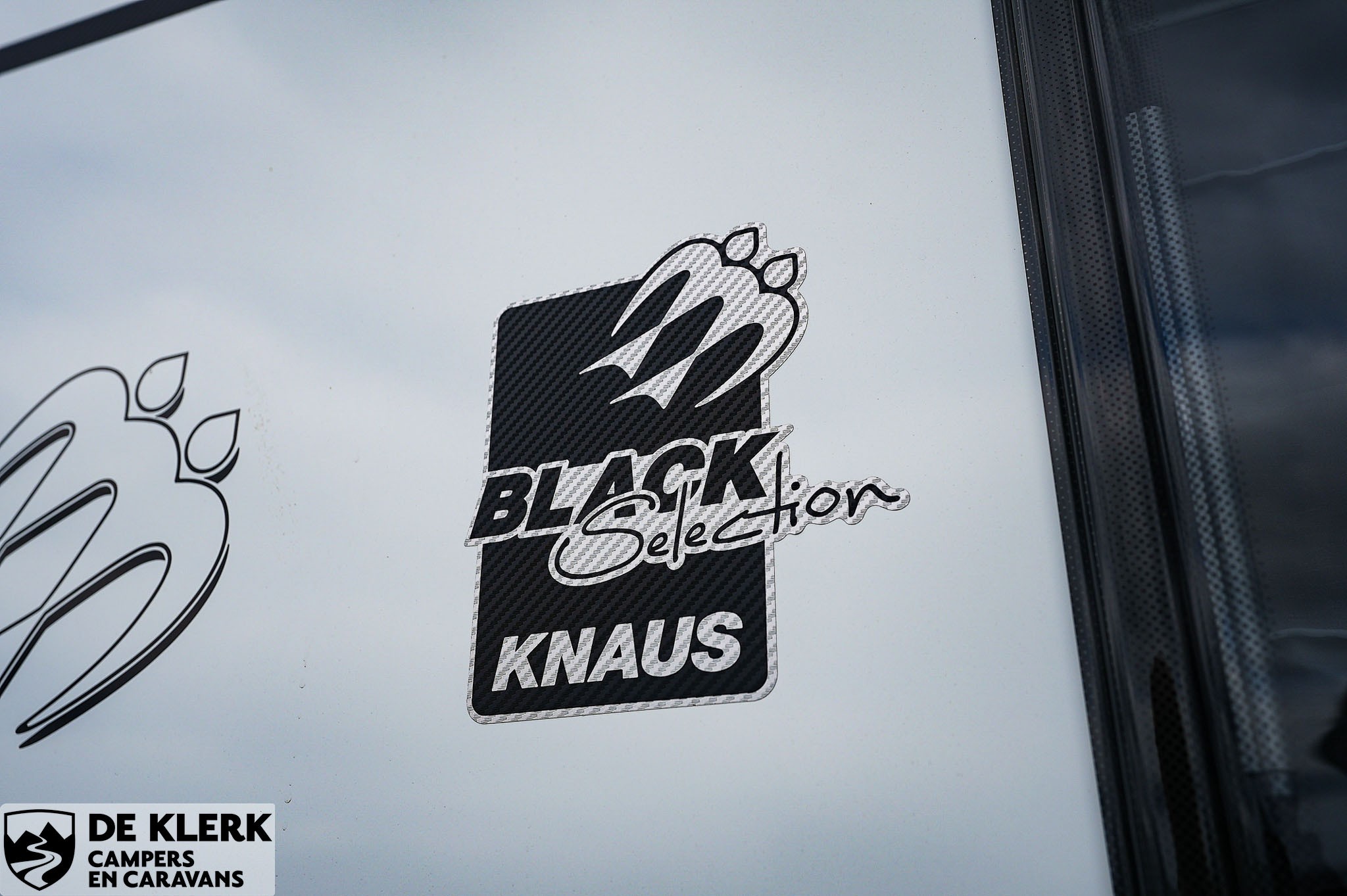 KNAUS SUDWIND 460 EU Black Selection