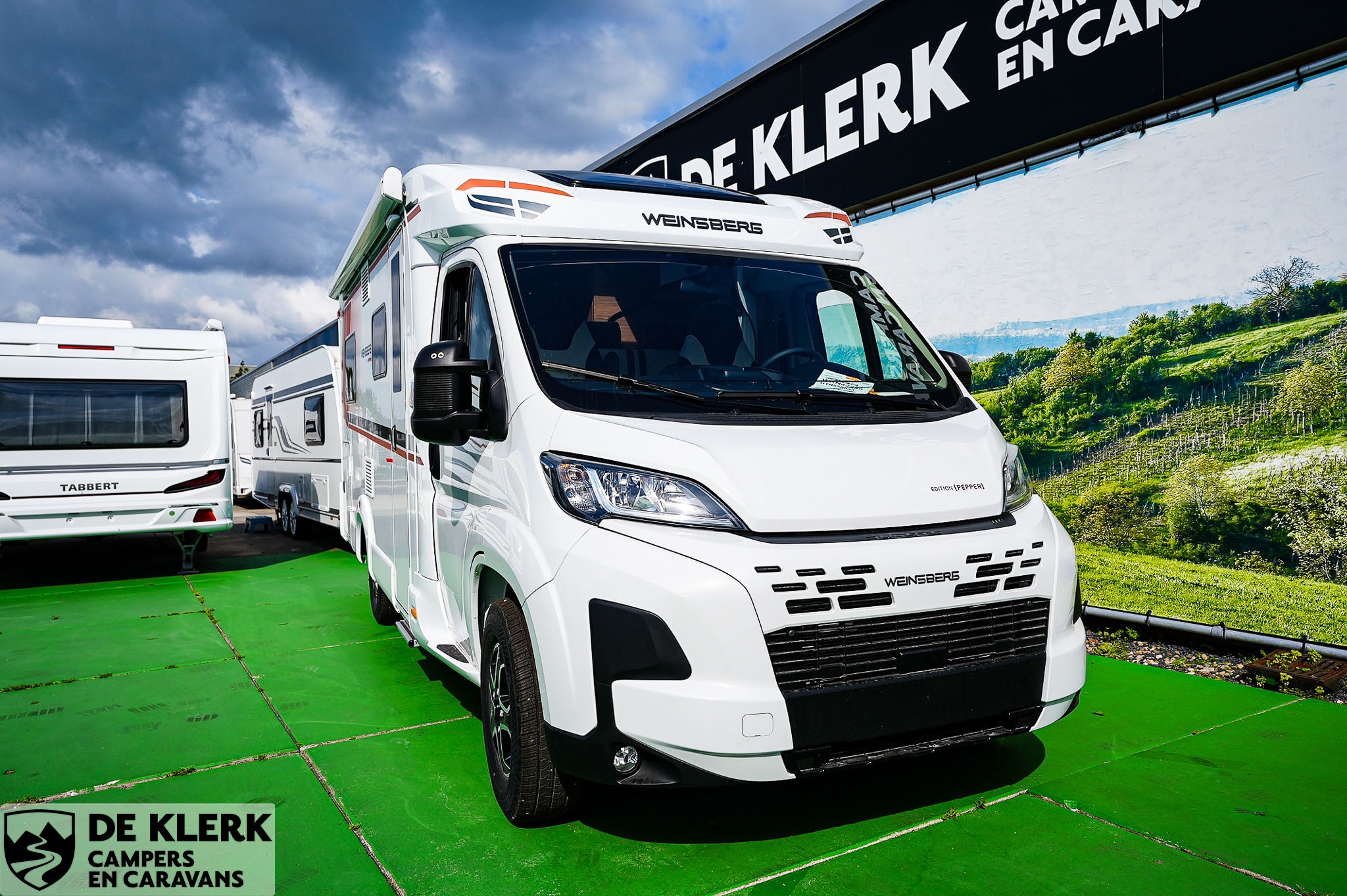 WEINSBERG CaraCompact 600 MF Pepper Show