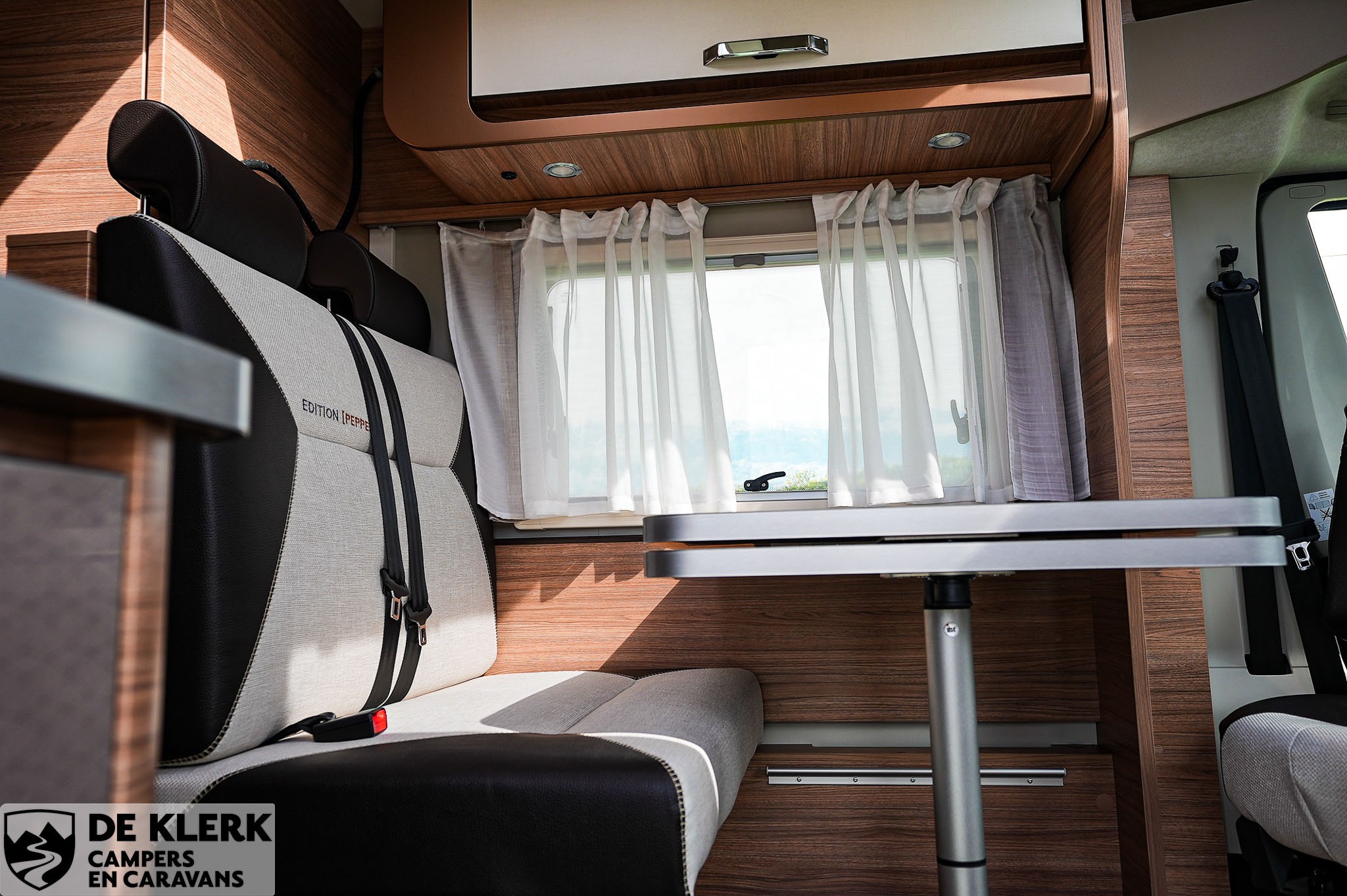 WEINSBERG CaraCompact 600 MF Pepper Show