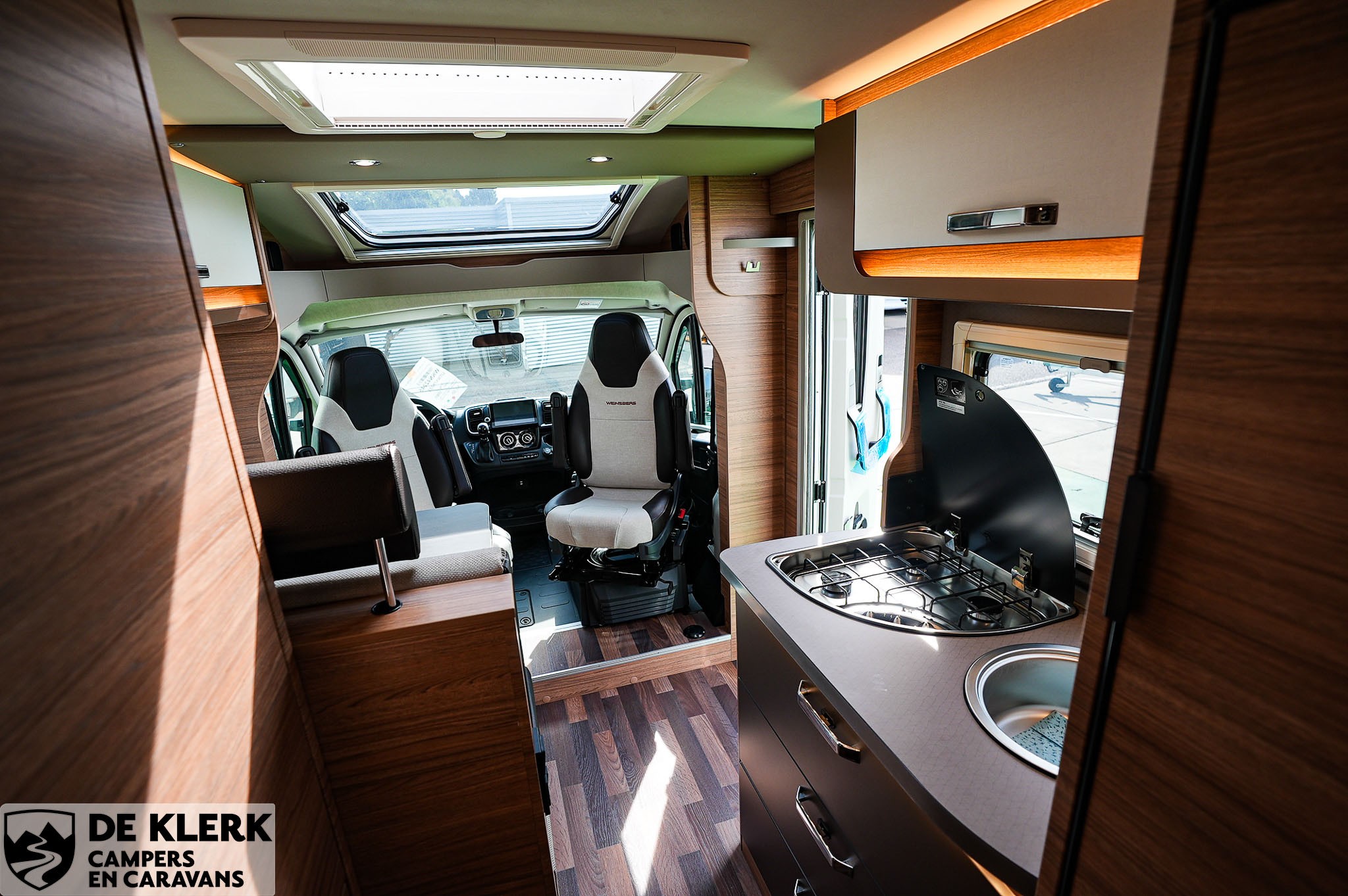 WEINSBERG CaraCompact 600 MF Pepper Show