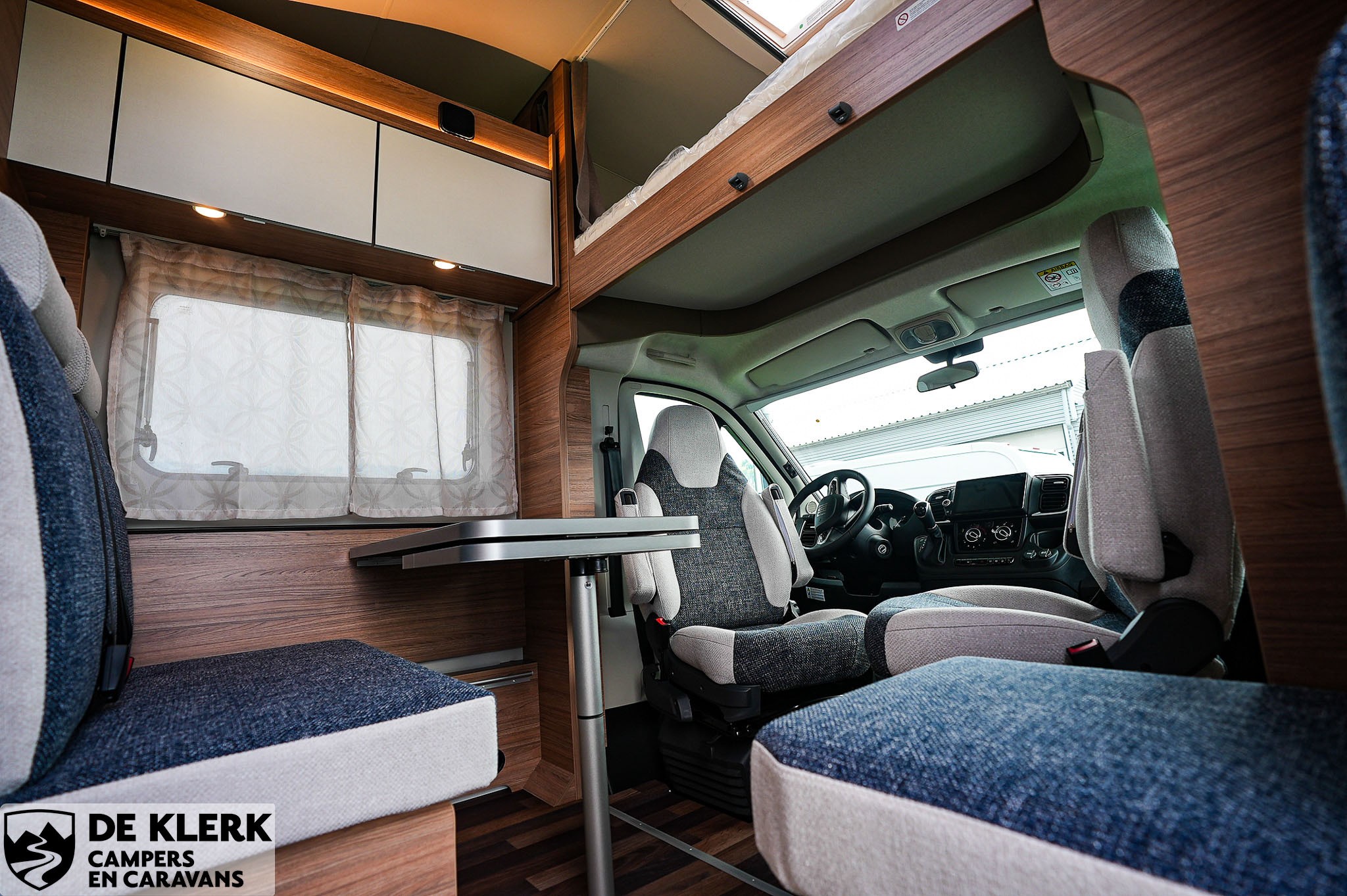 WEINSBERG CaraHome 650 MEG Showroomuitve