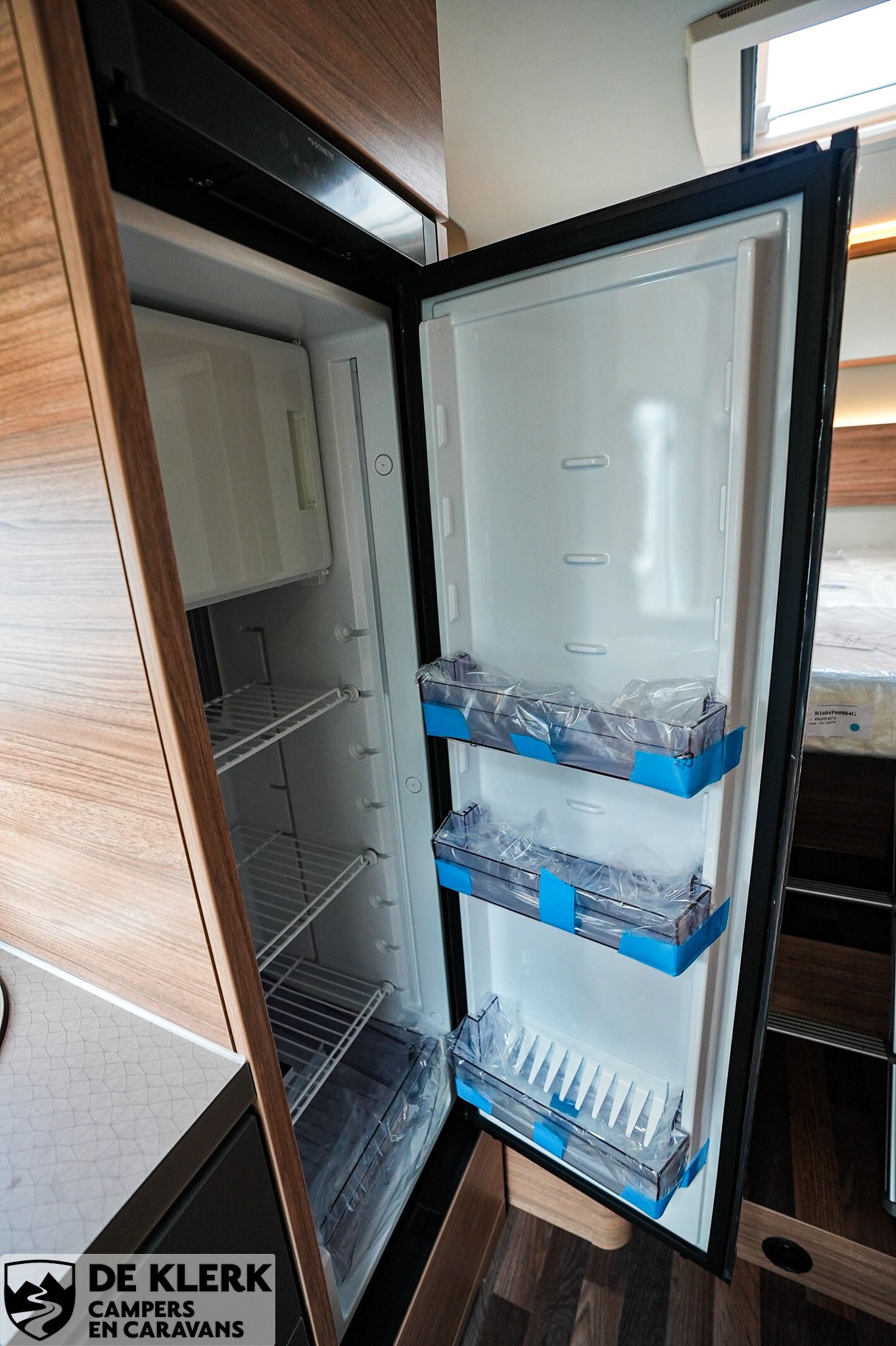 WEINSBERG CaraHome 650 MEG Showroomuitve