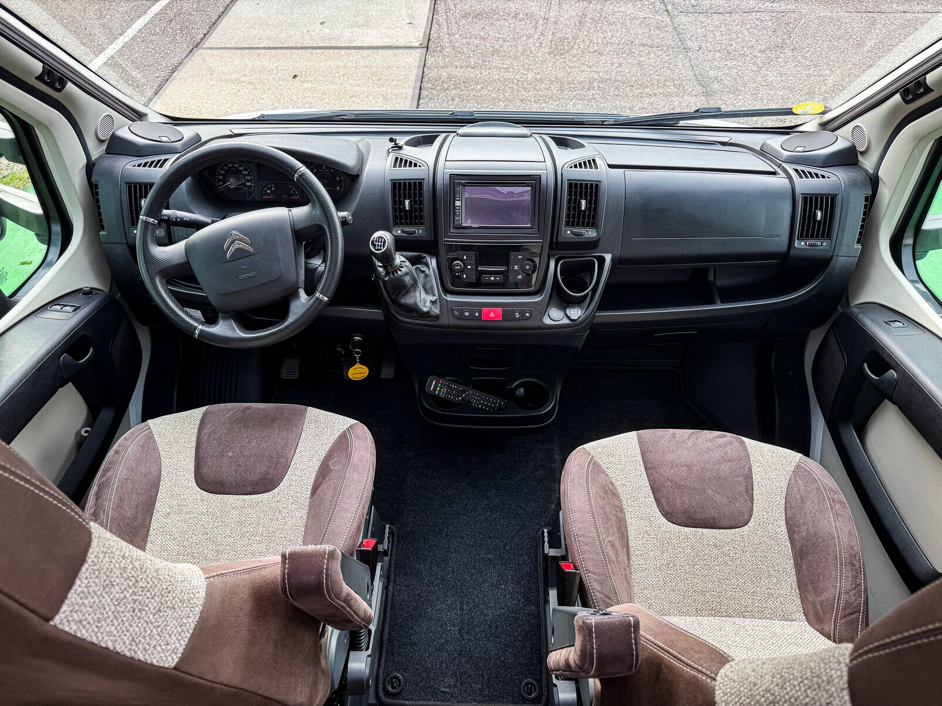 DETHLEFFS ADVANTAGE T 6611 Showroomuitve