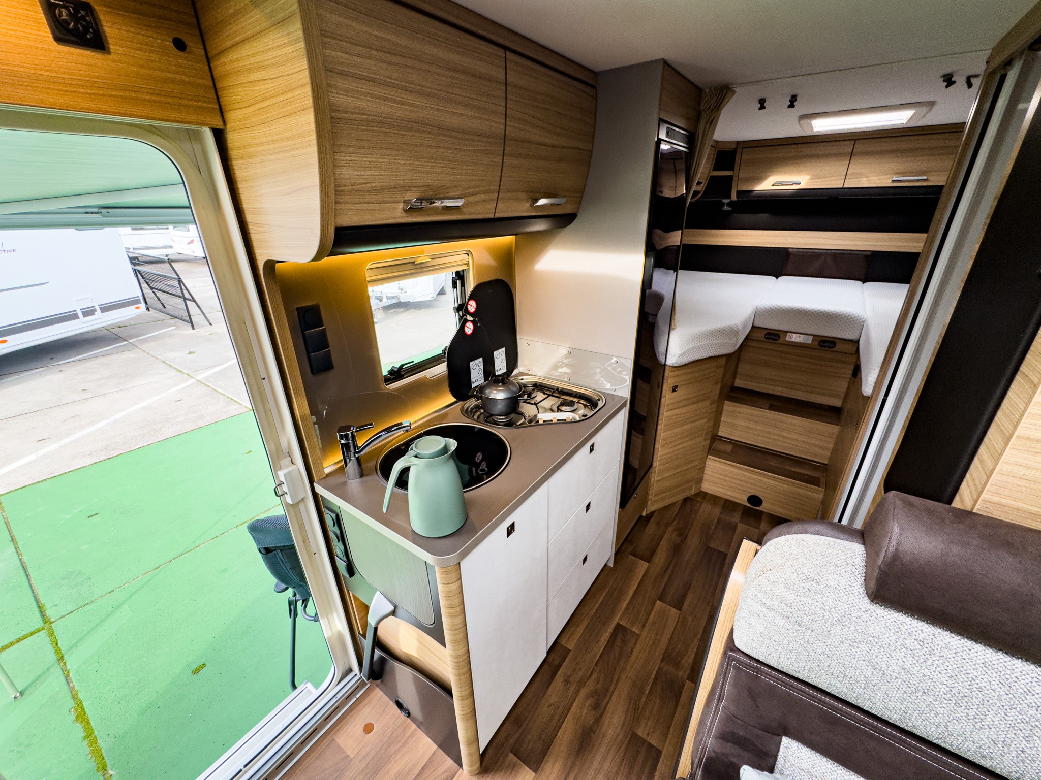 DETHLEFFS ADVANTAGE T 6611 Showroomuitve