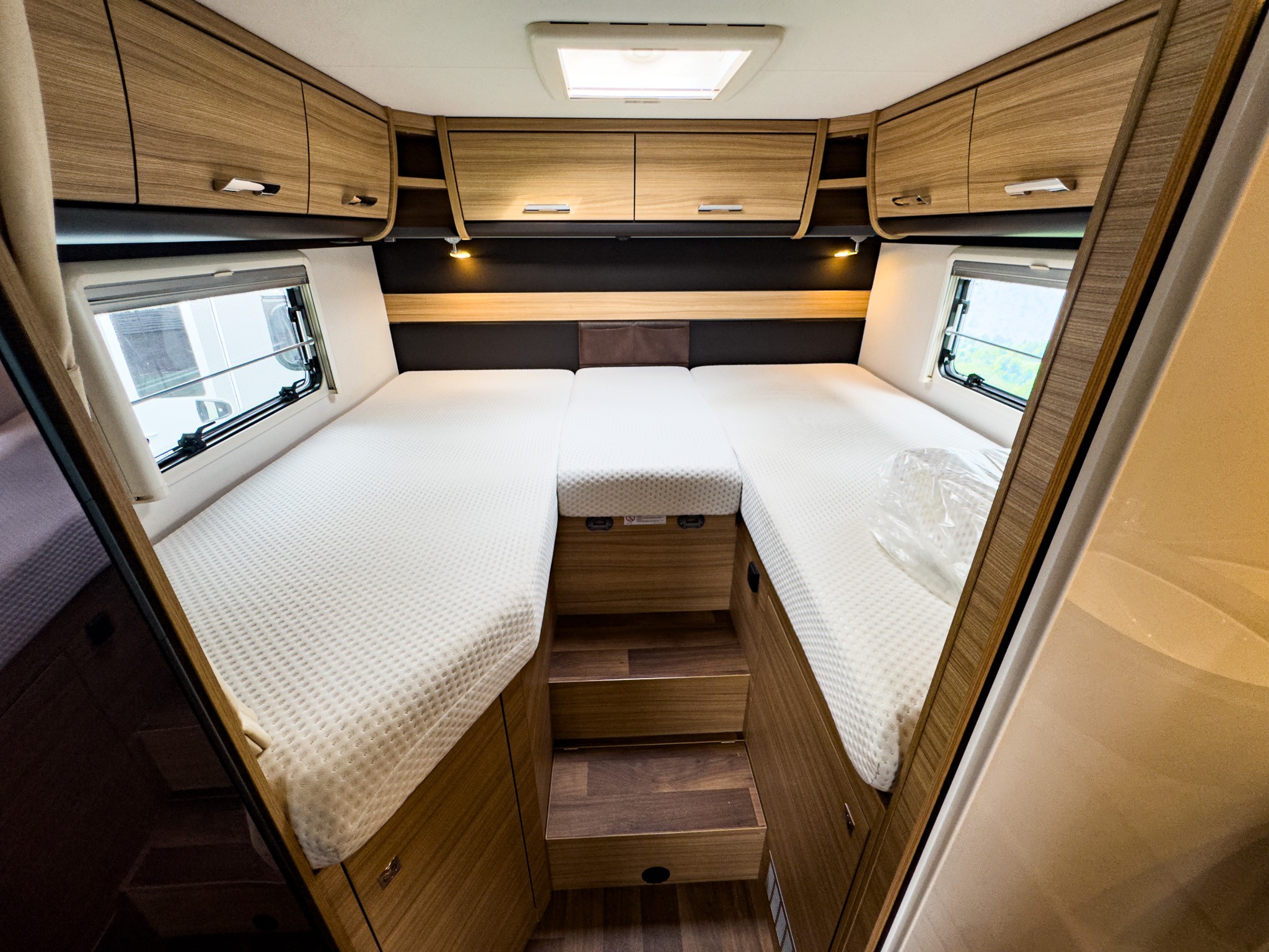 DETHLEFFS ADVANTAGE T 6611 Showroomuitve