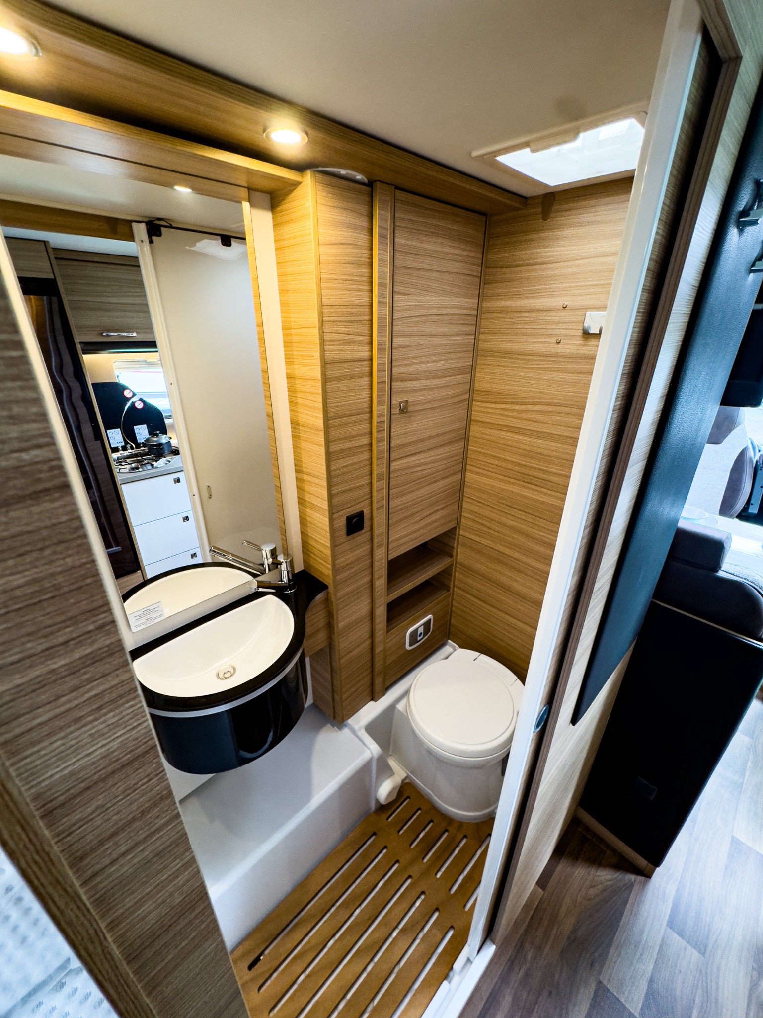 DETHLEFFS ADVANTAGE T 6611 Showroomuitve