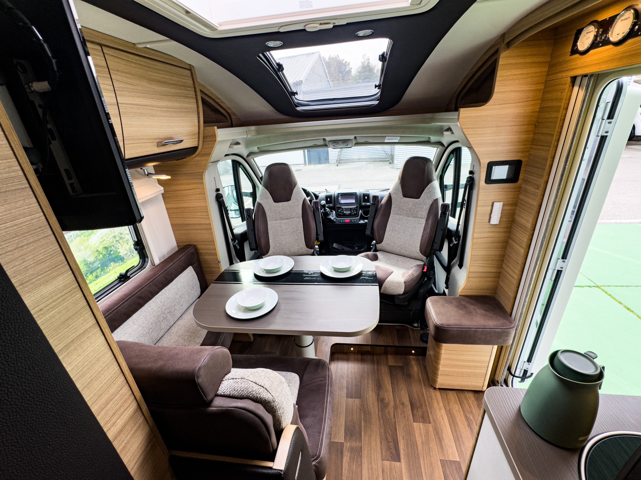 DETHLEFFS ADVANTAGE T 6611 Showroomuitve