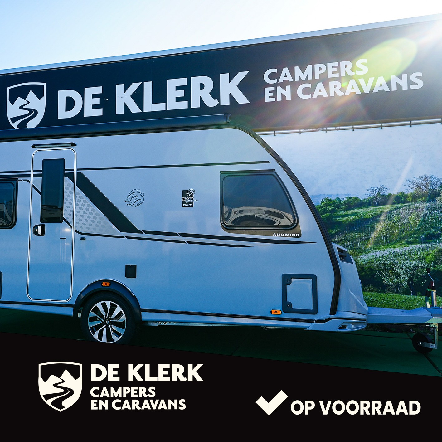 KNAUS SUDWIND 450 FU Black Selection