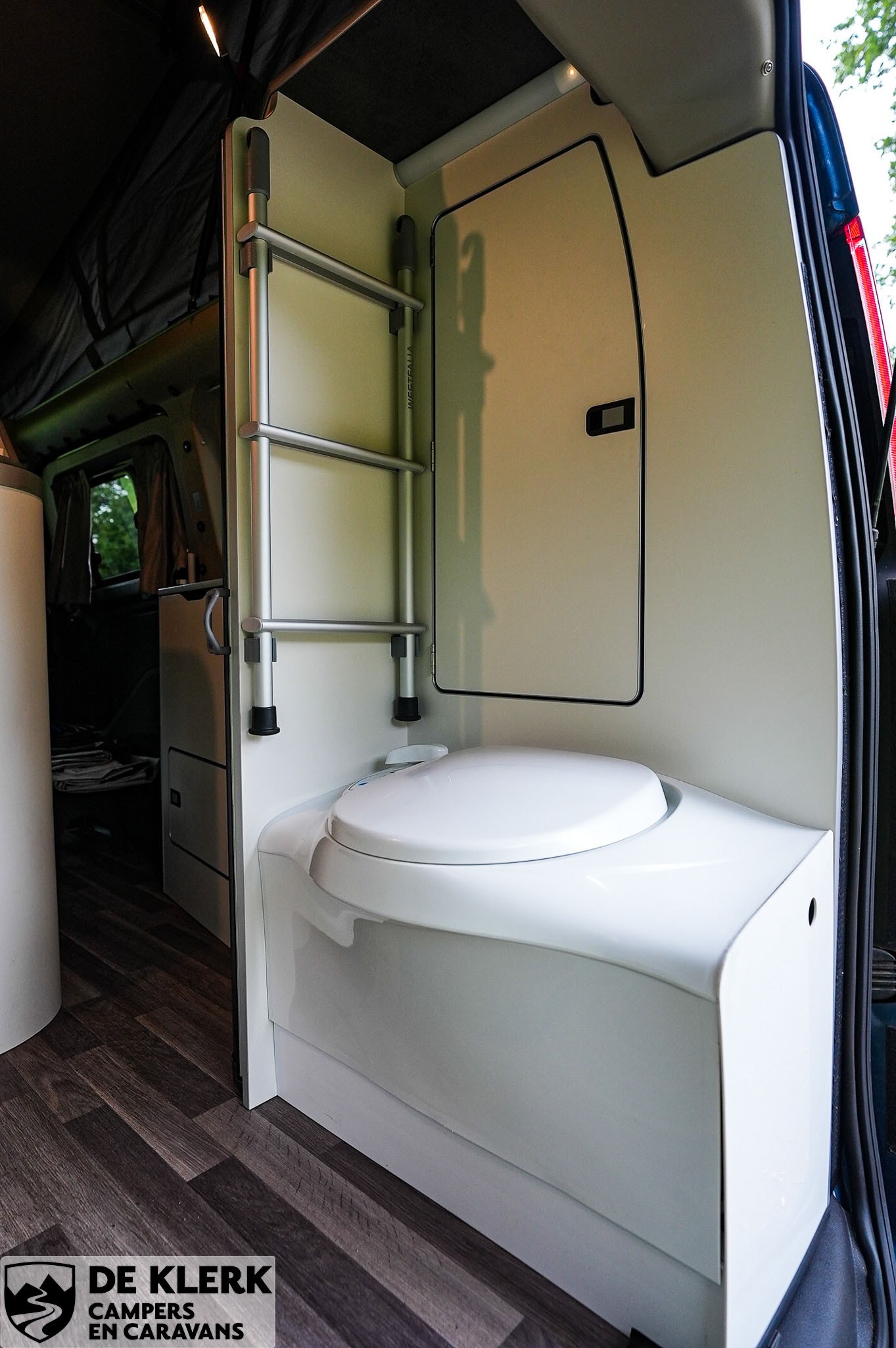 FORD Nugget Plus Showroomuitverkoop