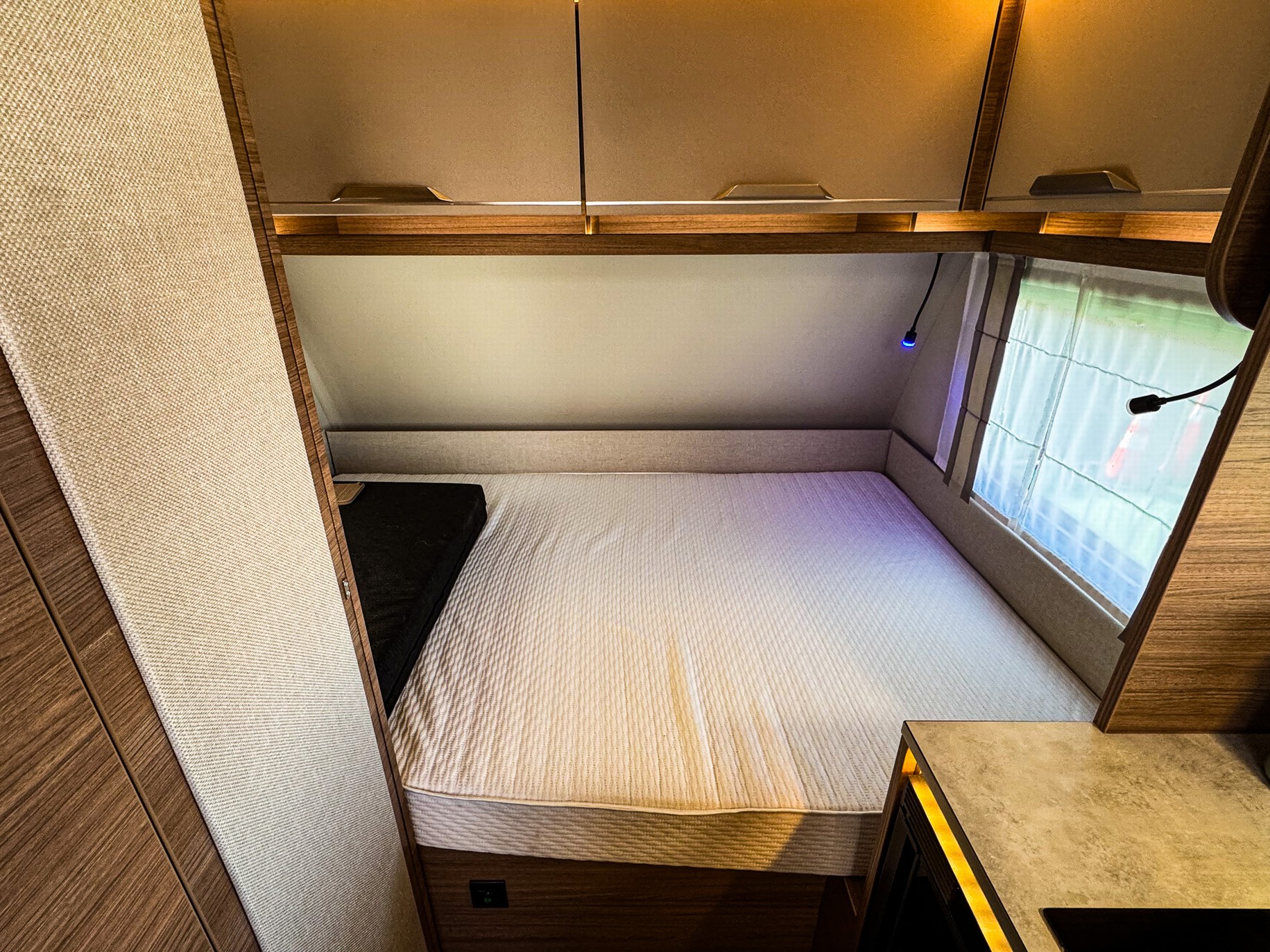 KNAUS SPORT 420 QD E Power Christmas