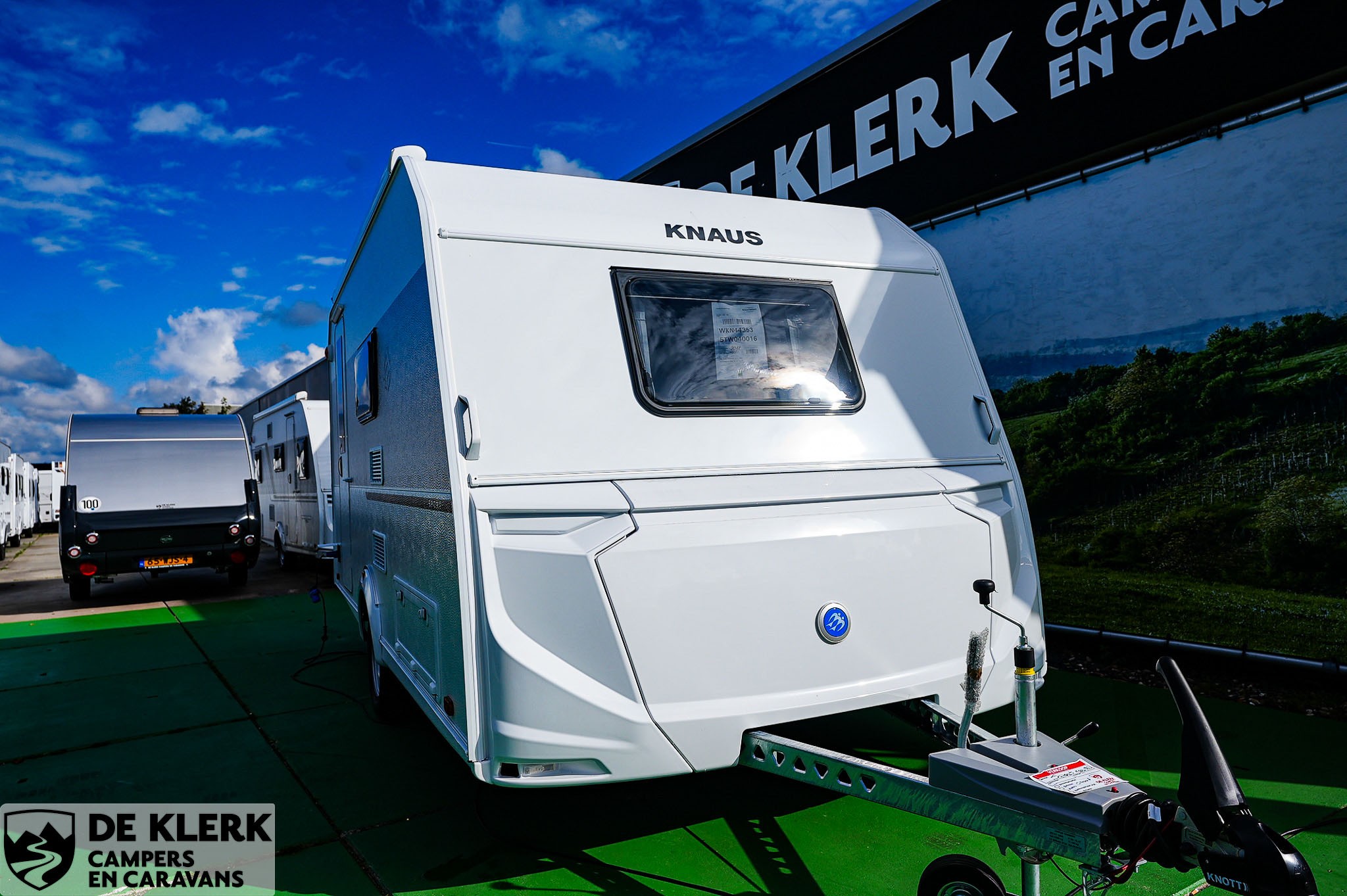 KNAUS SPORT 420 QD 50% Deals