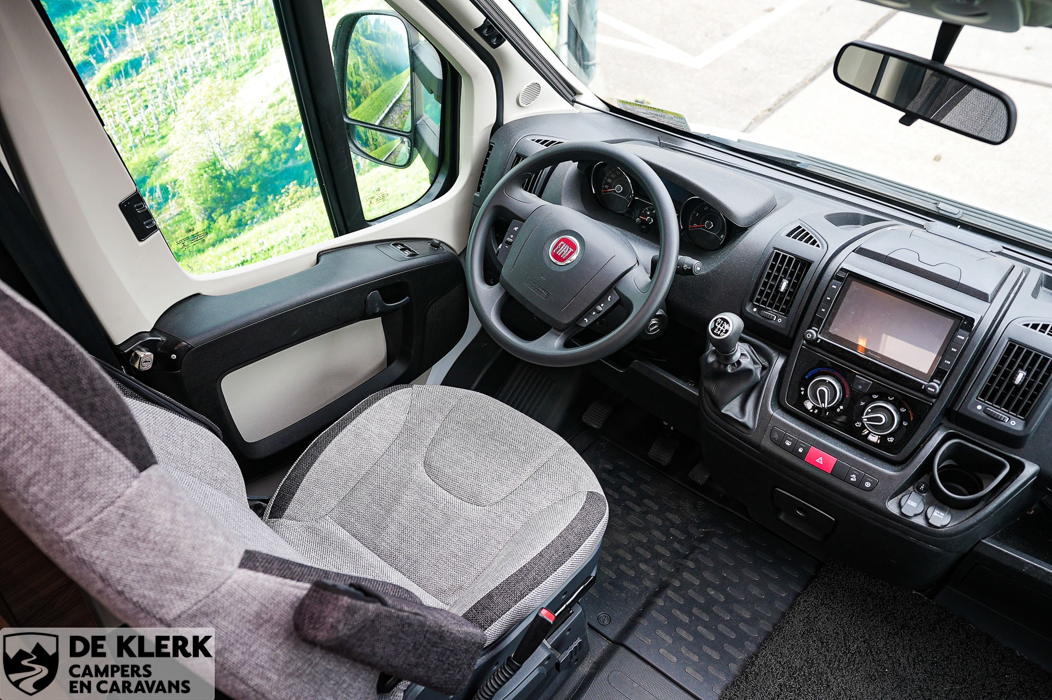 KNAUS LIVE Ti 650 MEG Selection Show