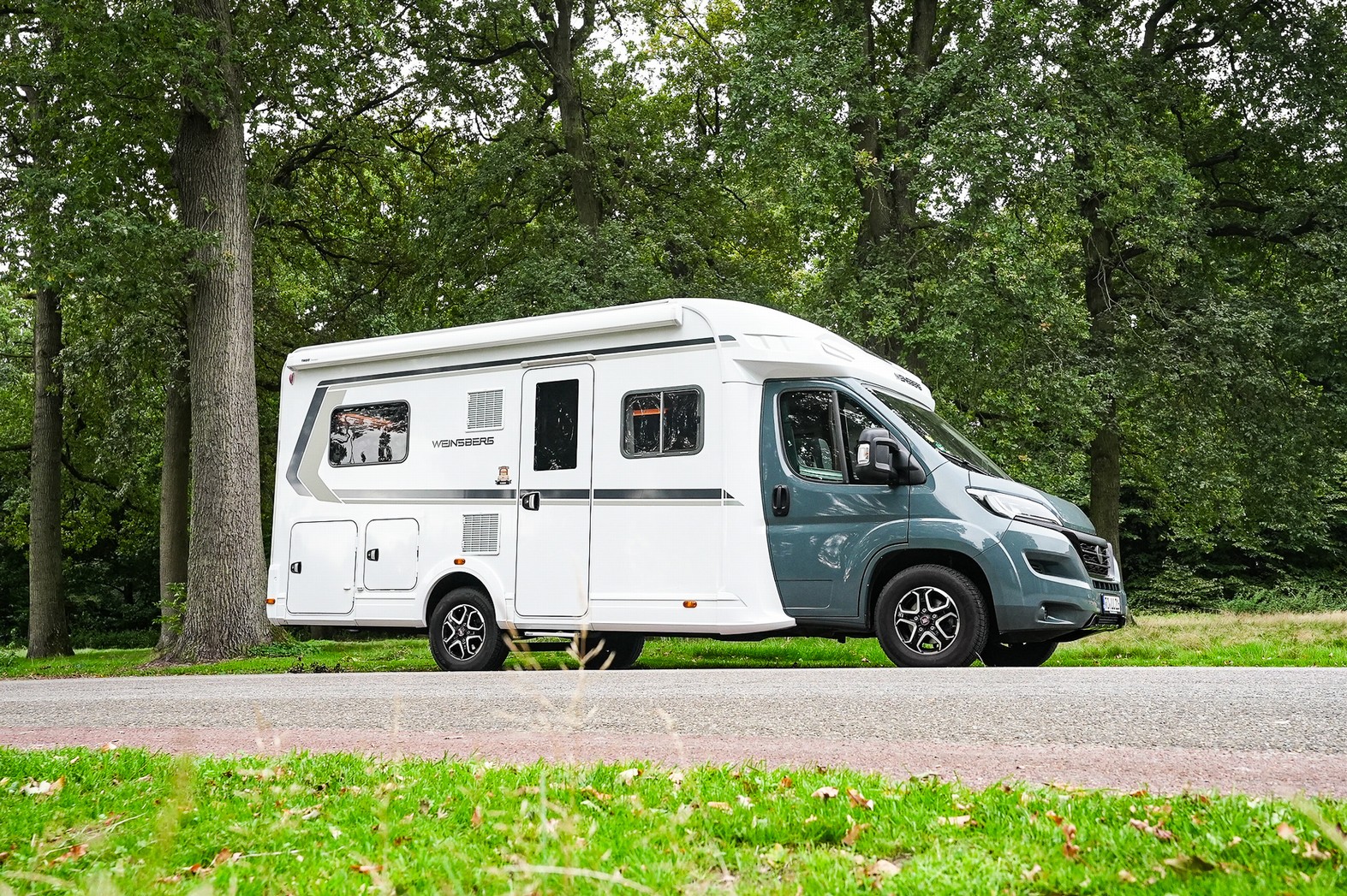 WEINSBERG CaraSuite 650 MF Showroomuitve