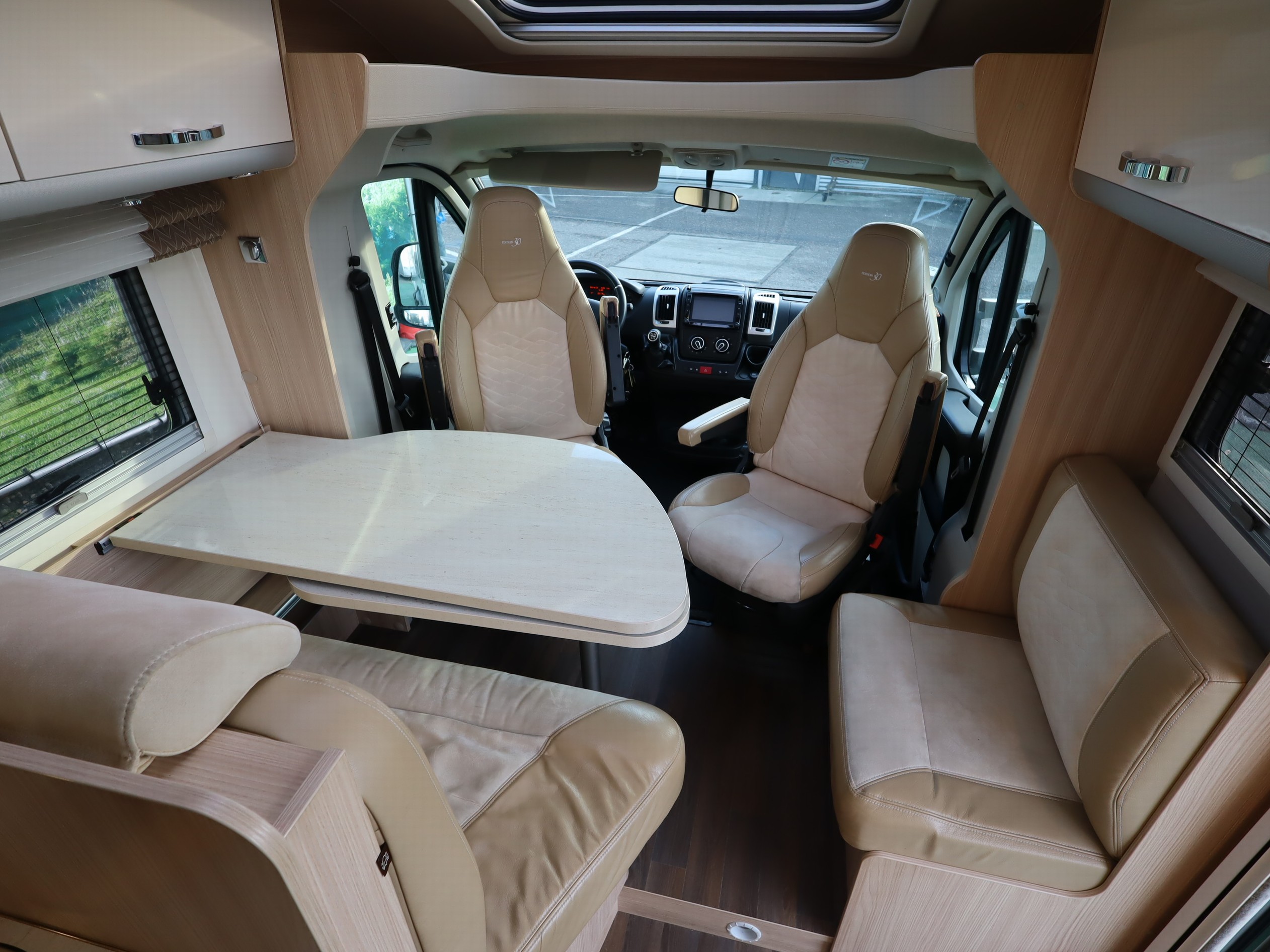 BURSTNER Nexxo T660  30 Edition