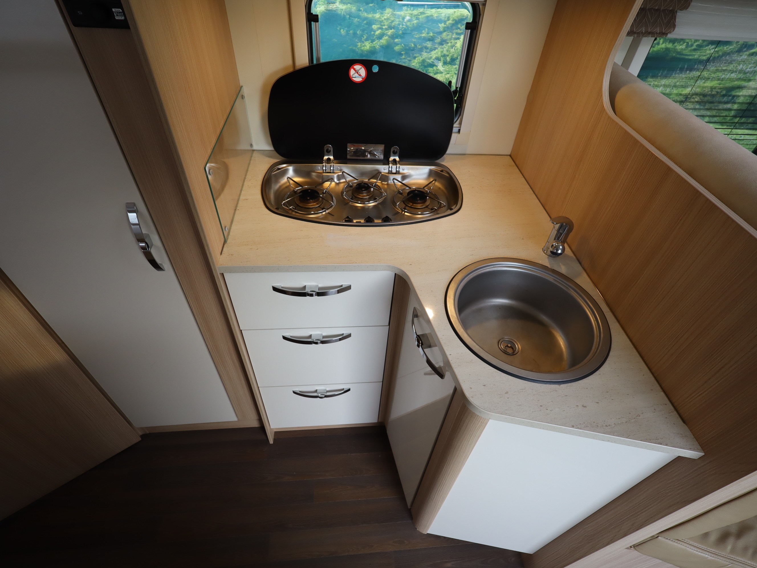 BURSTNER Nexxo T660  30 Edition