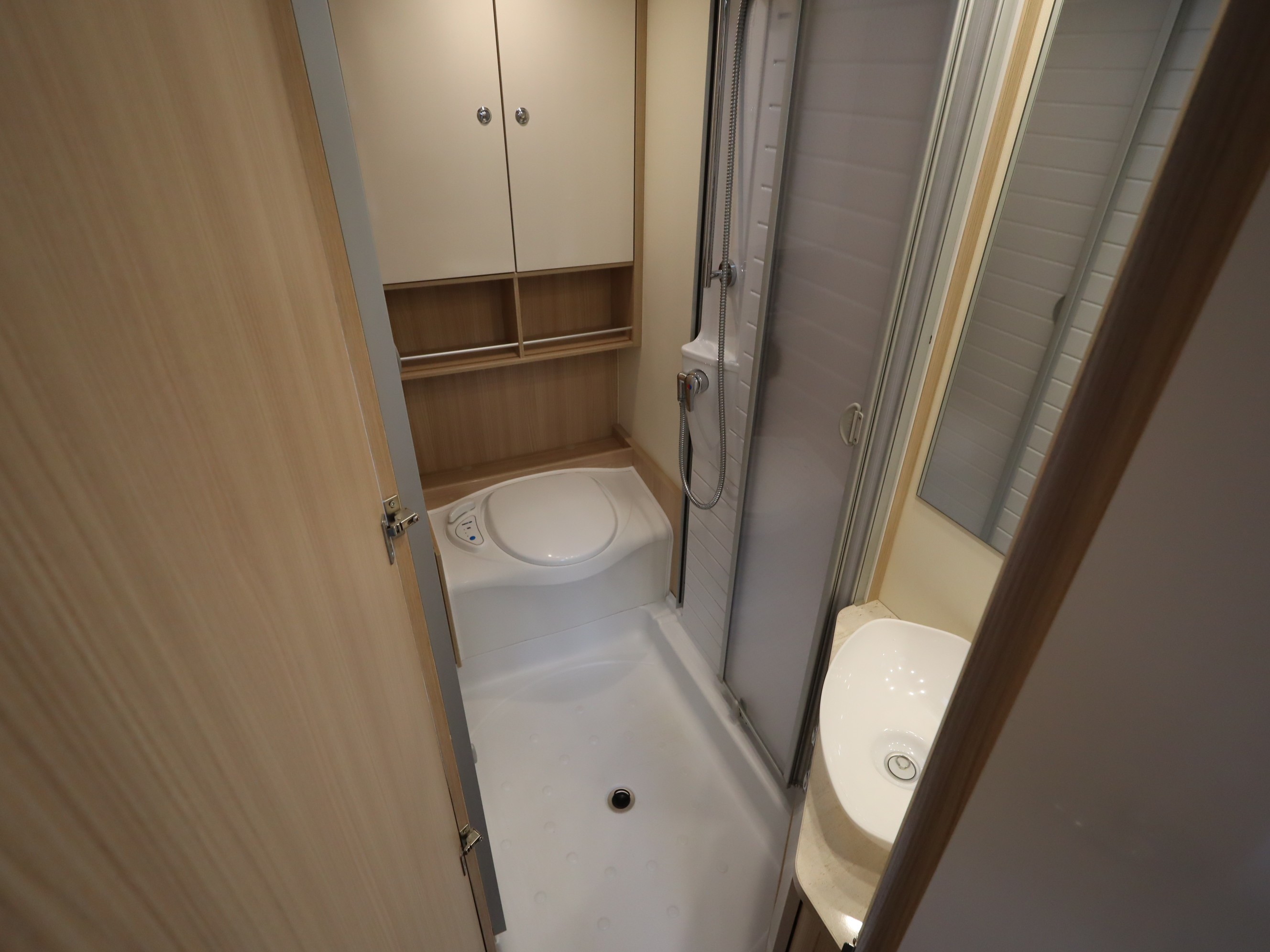 BURSTNER Nexxo T660  30 Edition