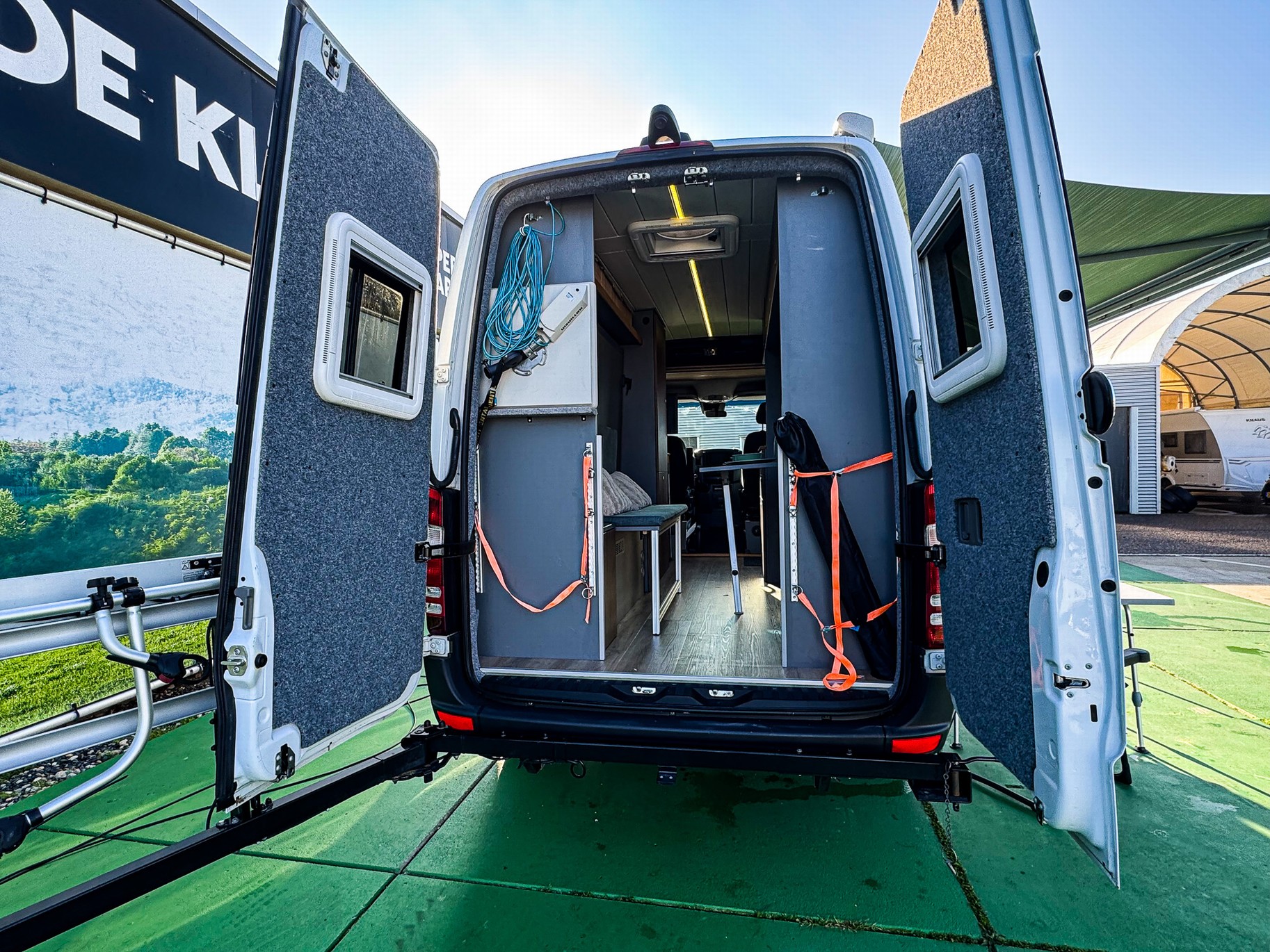 MERCEDES Sprinter Showroomuitverkoop