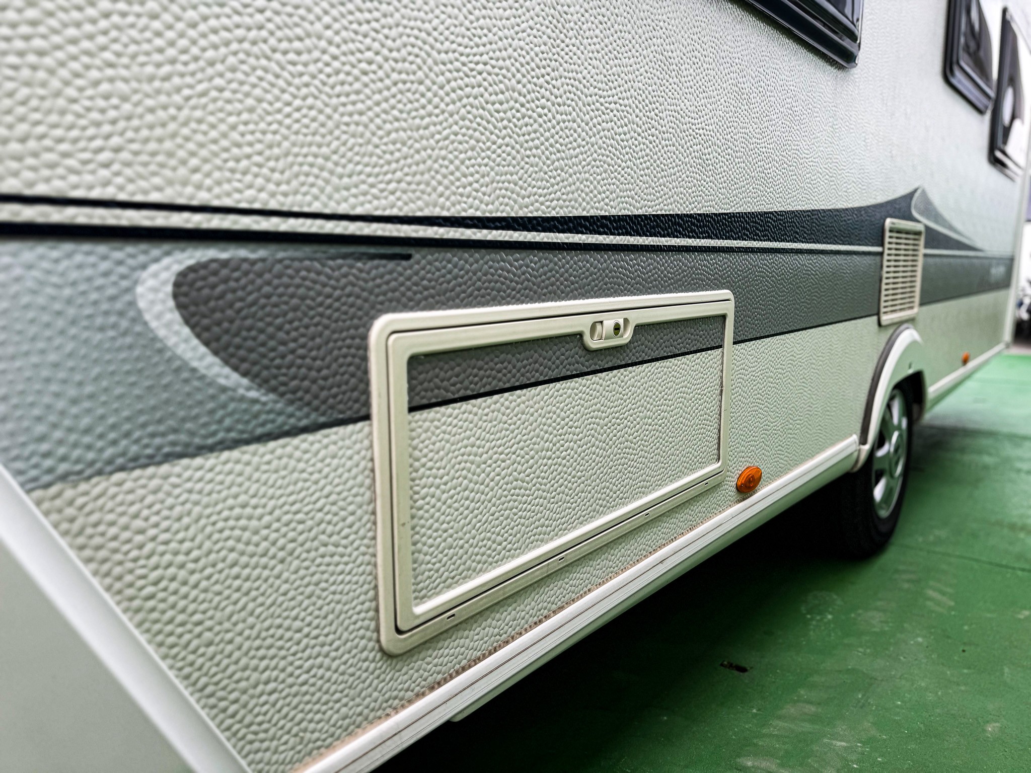 HOBBY DE LUXE 460 UFE Christmas Spec