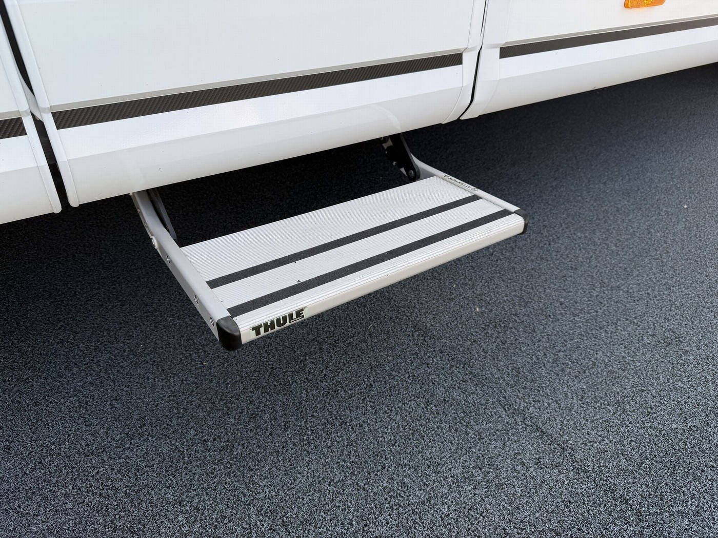 KNAUS LIVE I 700 MEG / Gratis Automa