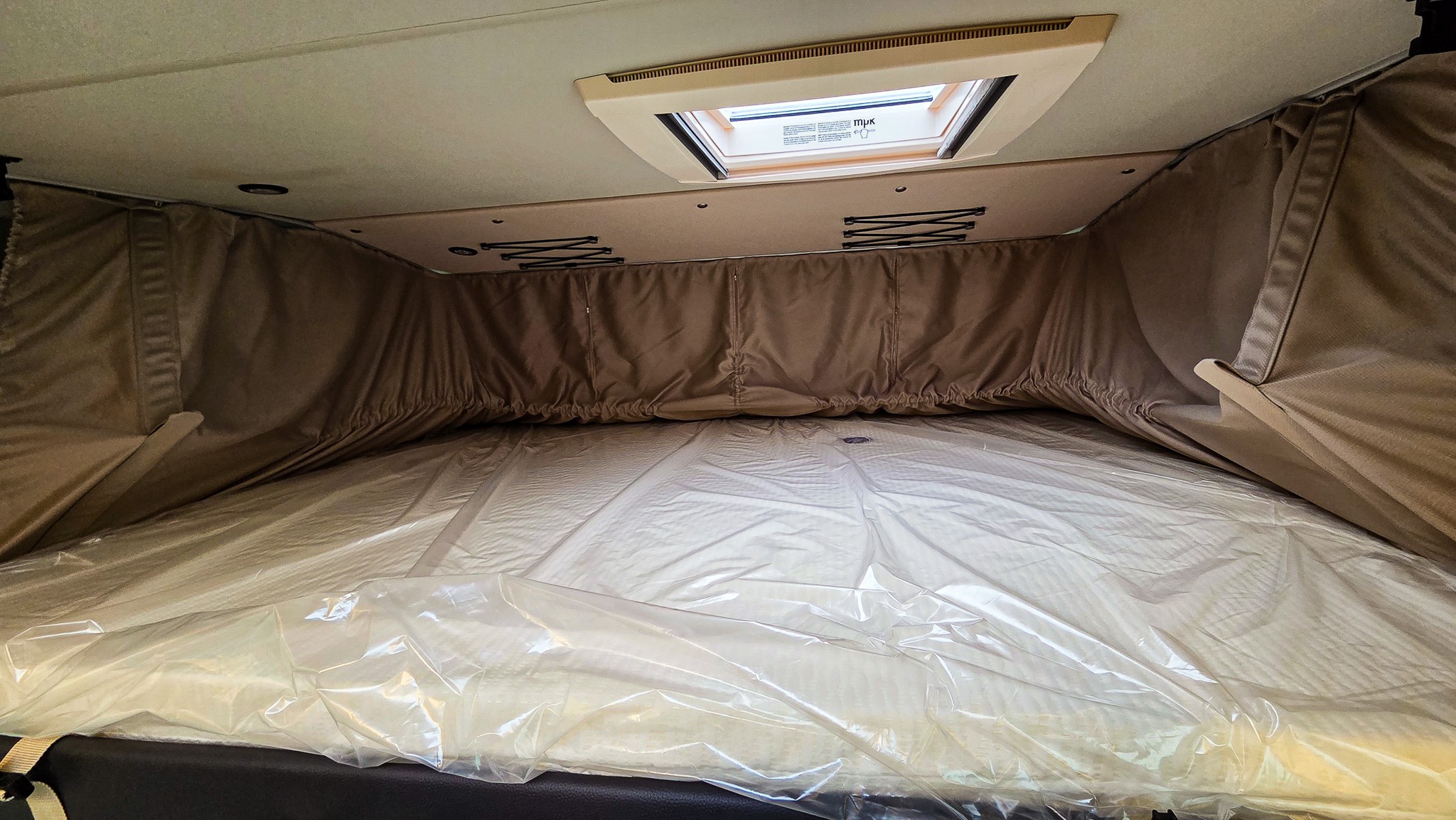 KNAUS LIVE I 700 MEG / Gratis Automa