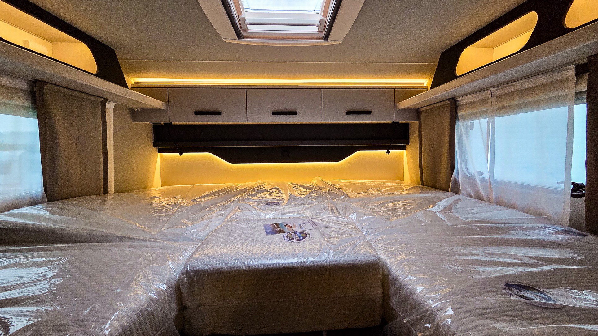 KNAUS LIVE I 700 MEG / Gratis Automa