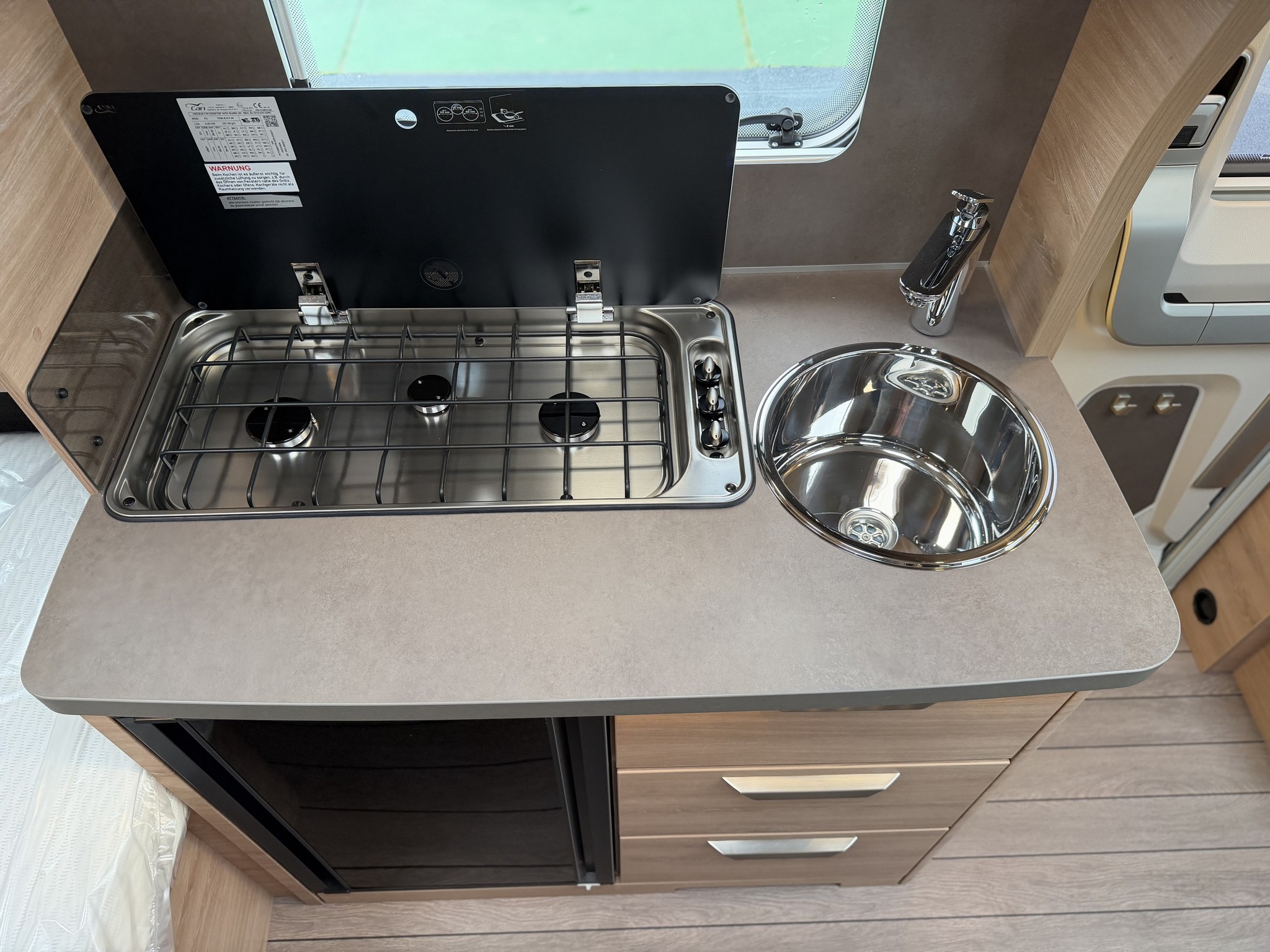 KNAUS SUDWIND 460 EU Black Selection