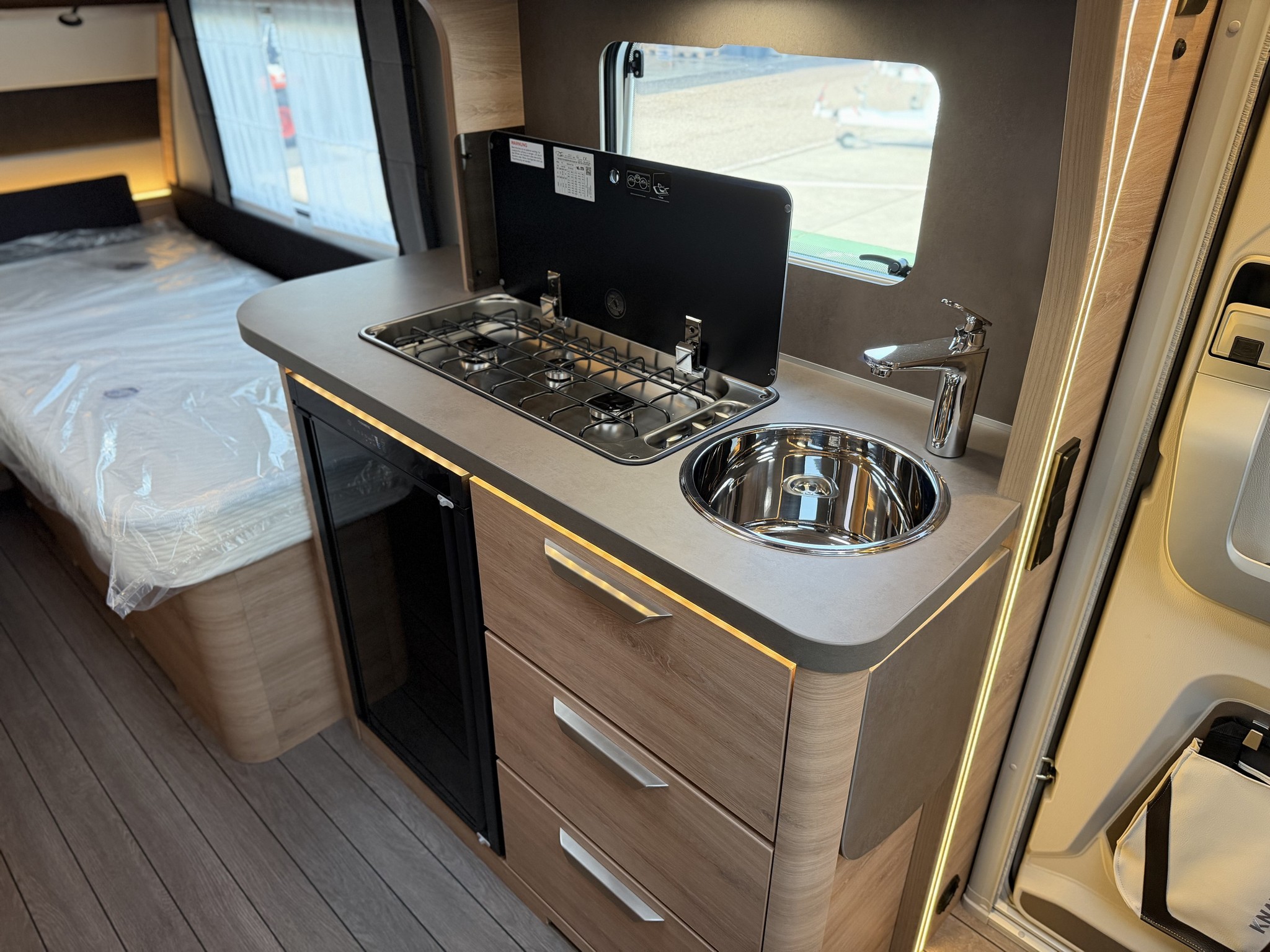 KNAUS SUDWIND  500 EU BlackSelection