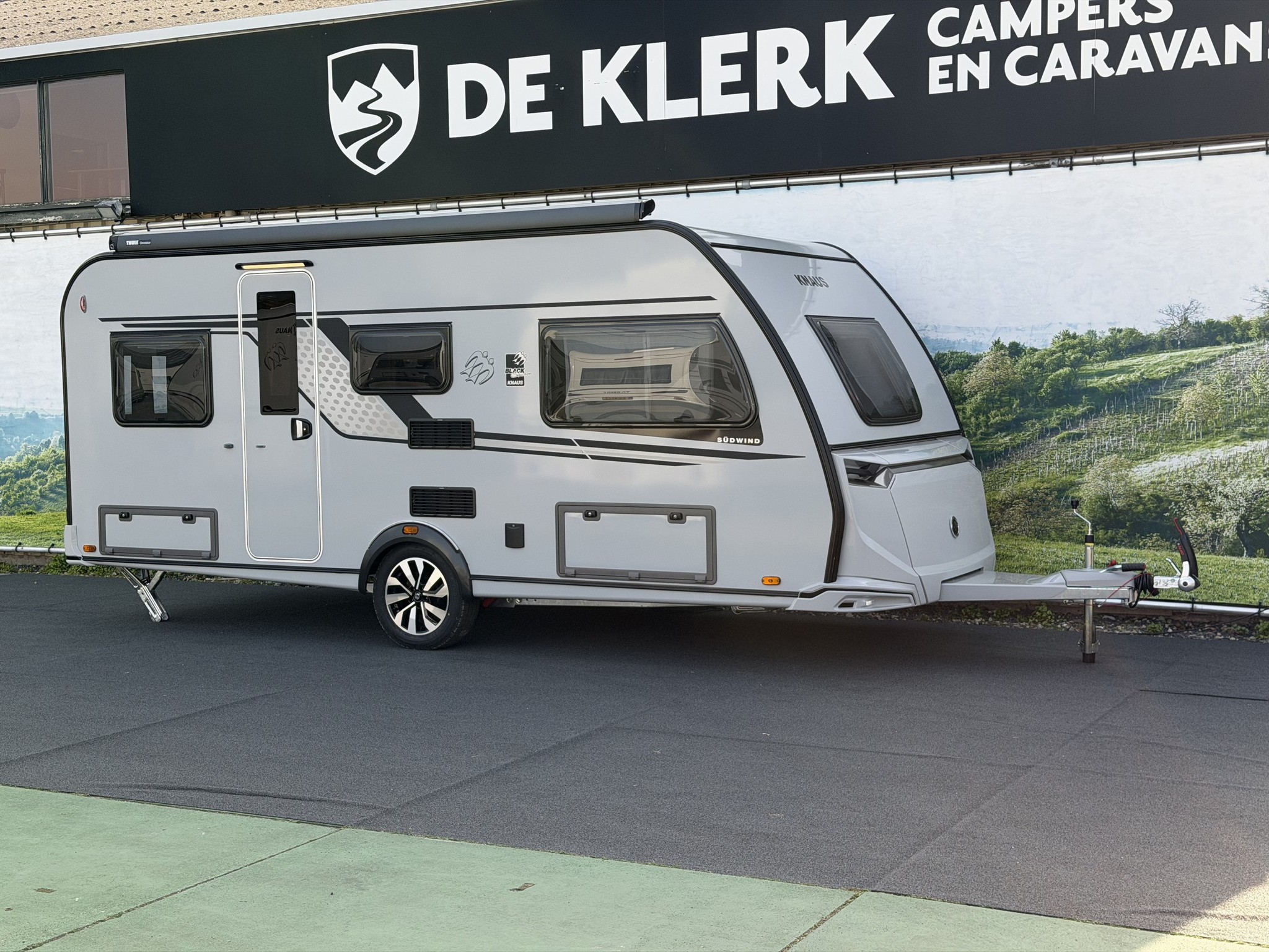 KNAUS SUDWIND  500 EU BlackSelection