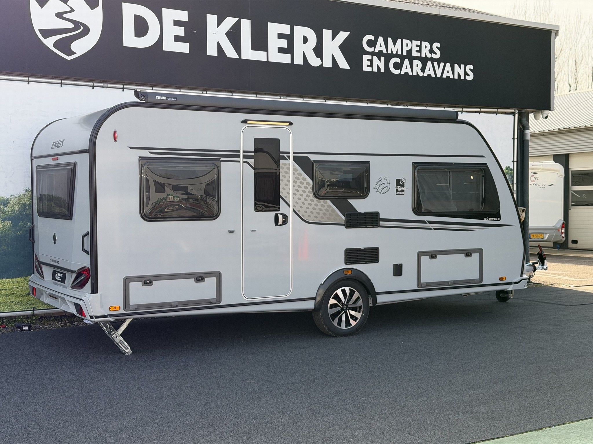 KNAUS SUDWIND  500 EU BlackSelection