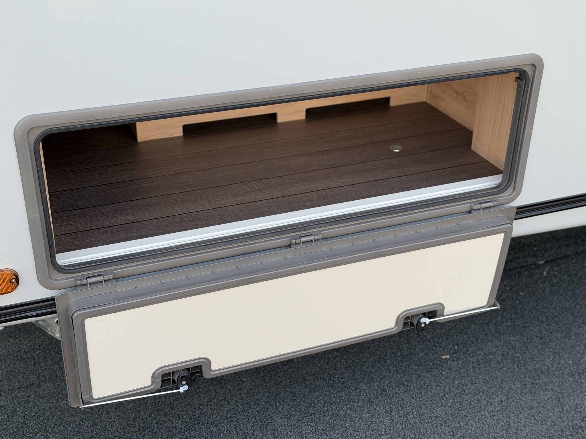 KNAUS SUDWIND  500 EU BlackSelection