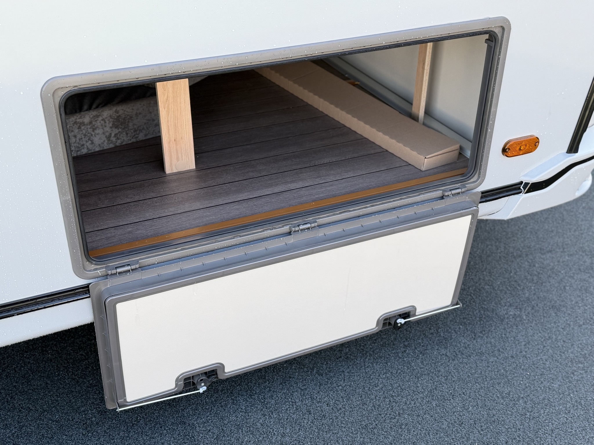 KNAUS SUDWIND 580 QS Black Selection