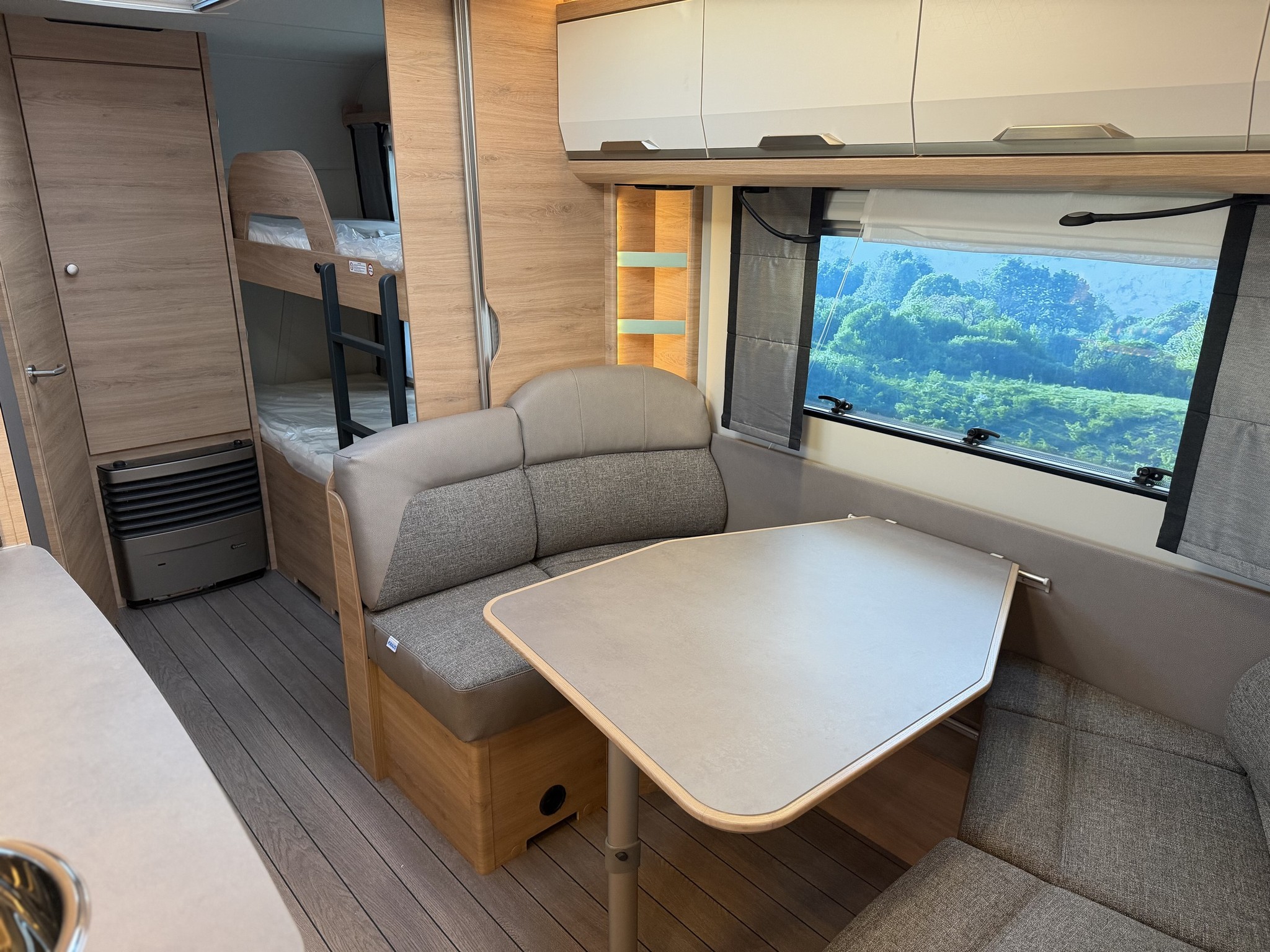 KNAUS SUDWIND 580 QS Black Selection