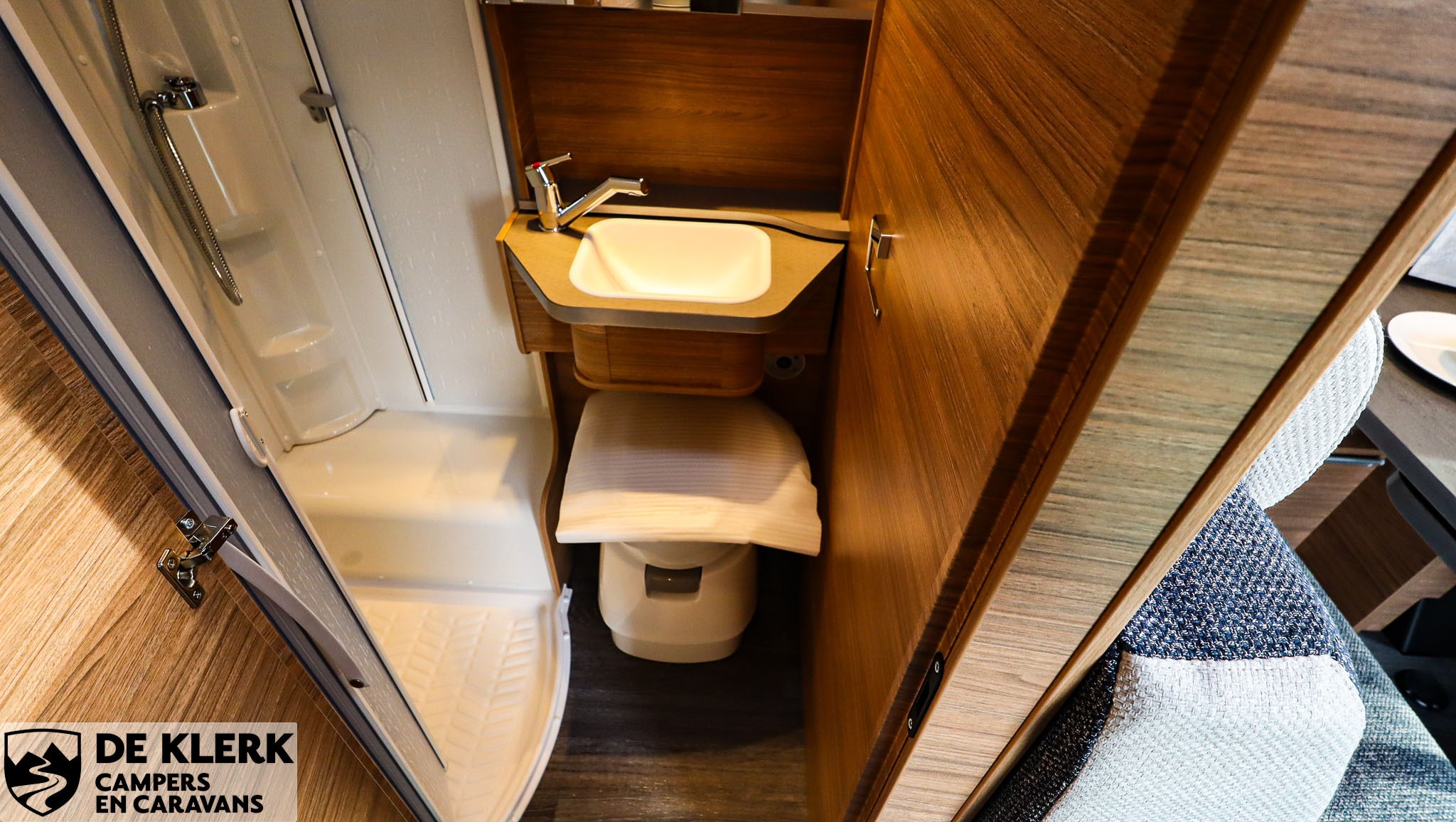 WEINSBERG CaraSuite 650 MEG Showroomuitv