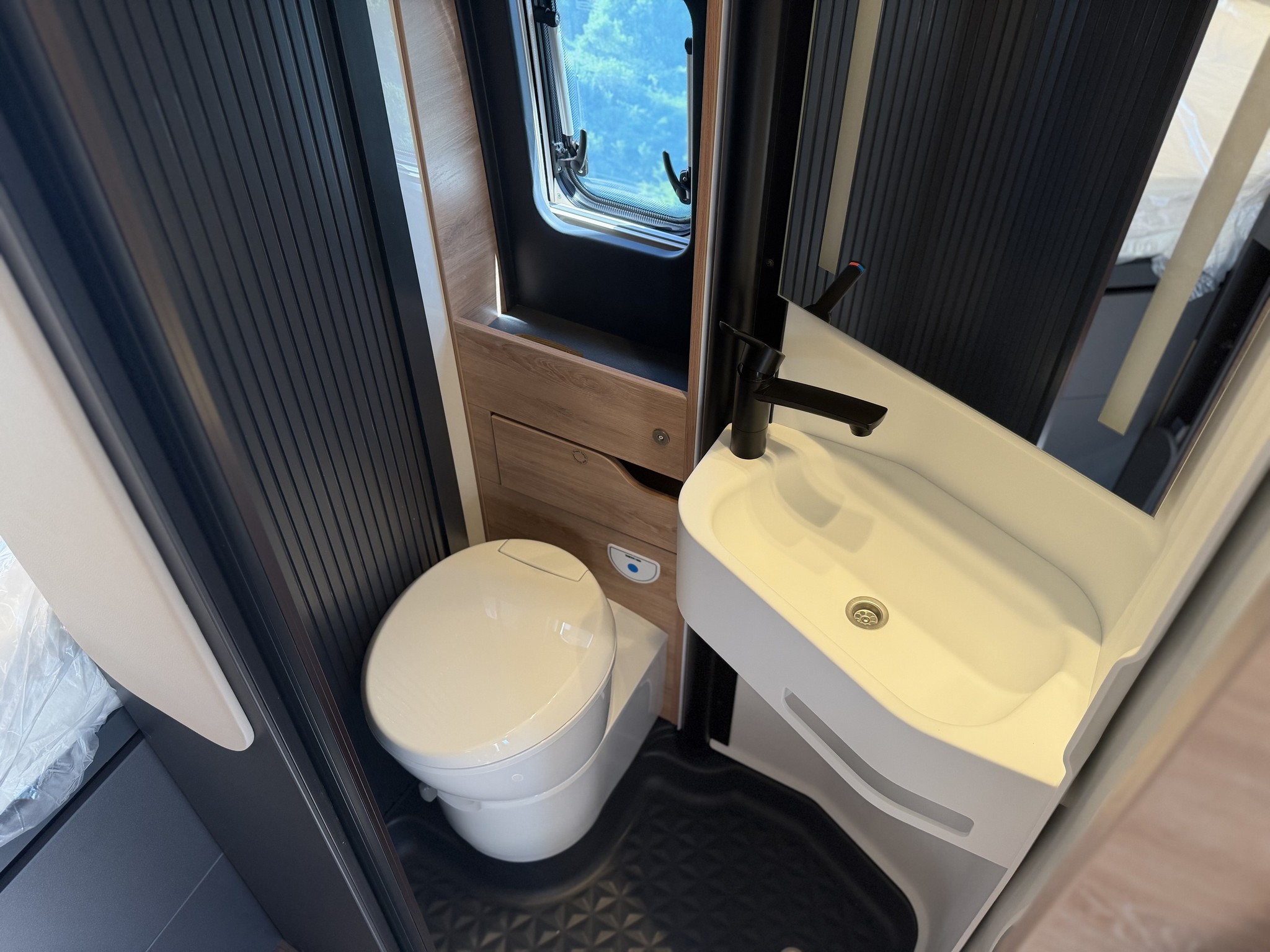KNAUS Boxlife 600 MQ Platinum Select