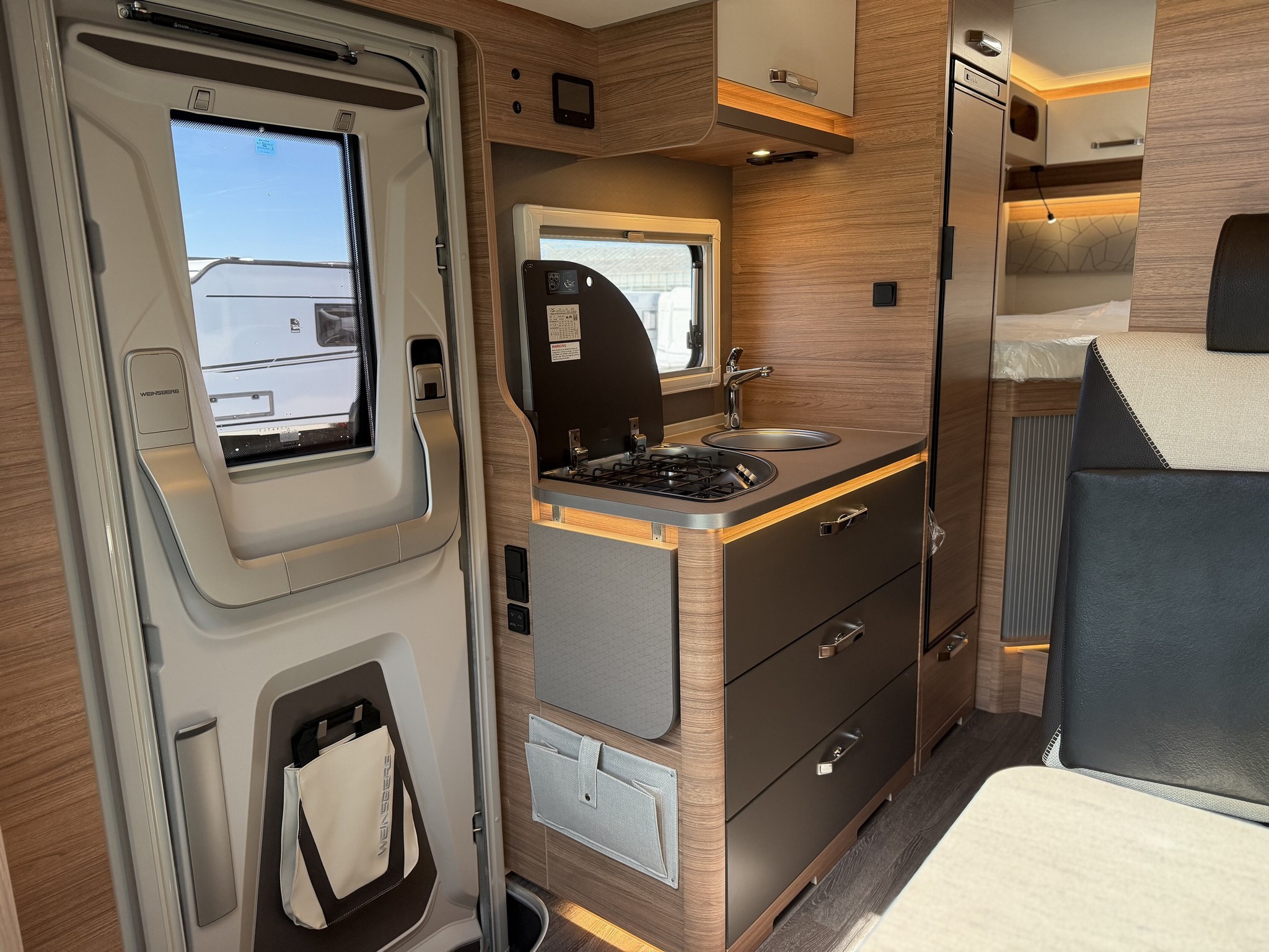 WEINSBERG CaraSuite 650 MEG SPICY