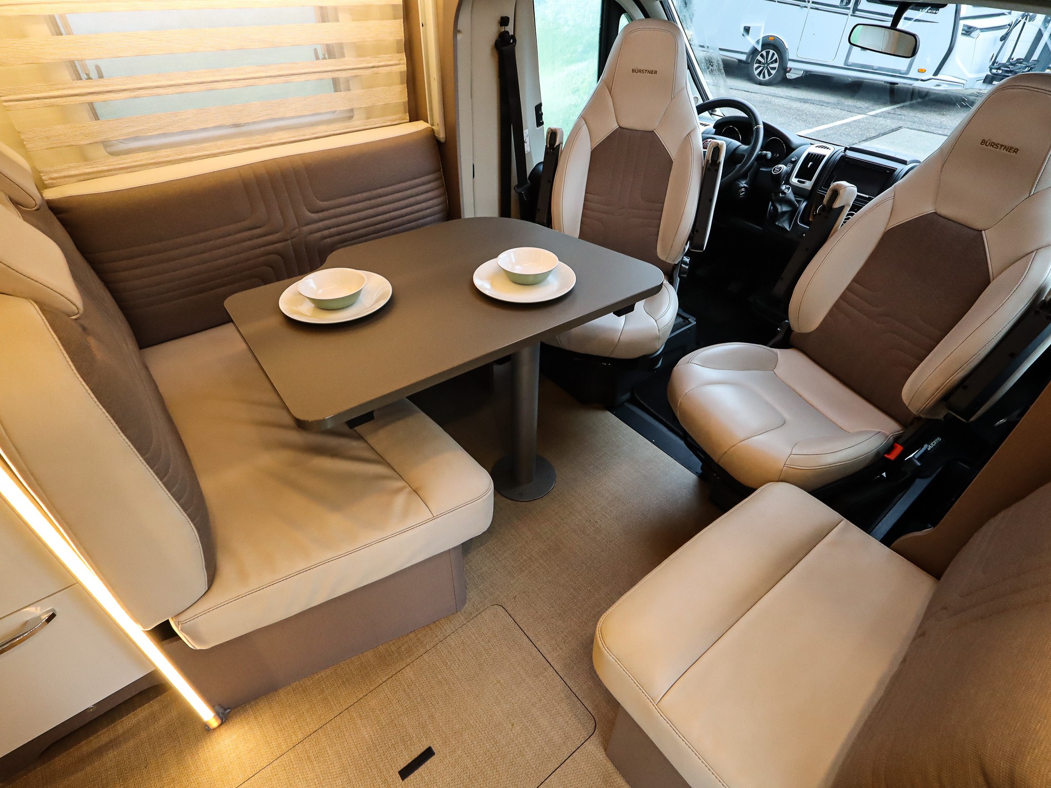 BURSTNER LYSEO TD PRIVILEGE Showroomuit