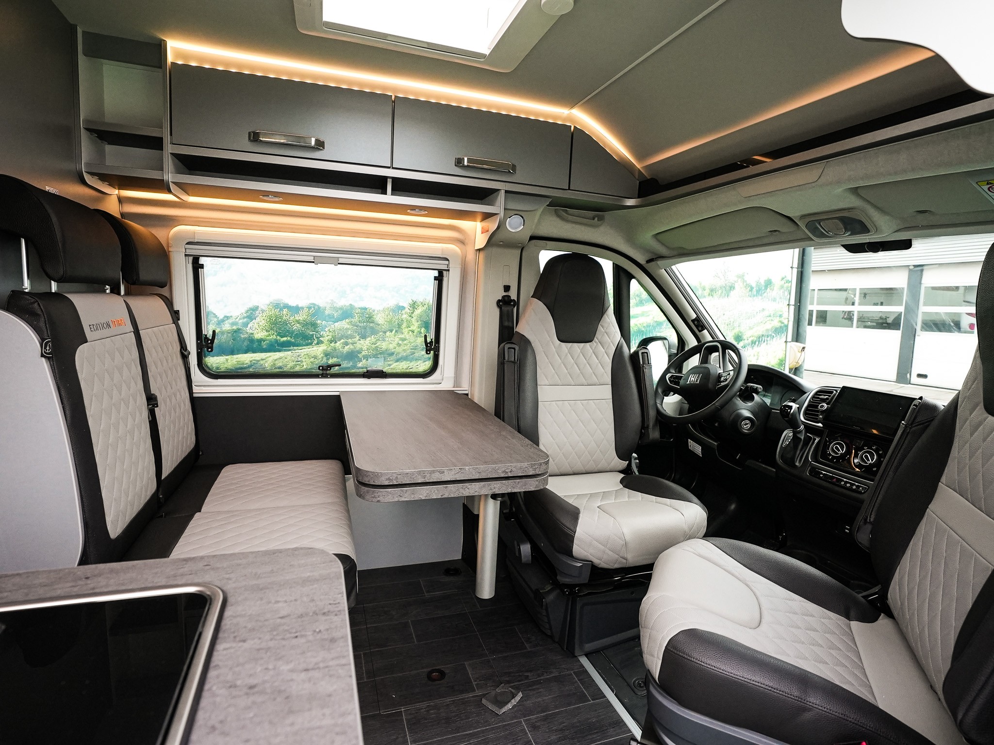 WEINSBERG CaraBus Grey 630 ME Edit. Fire