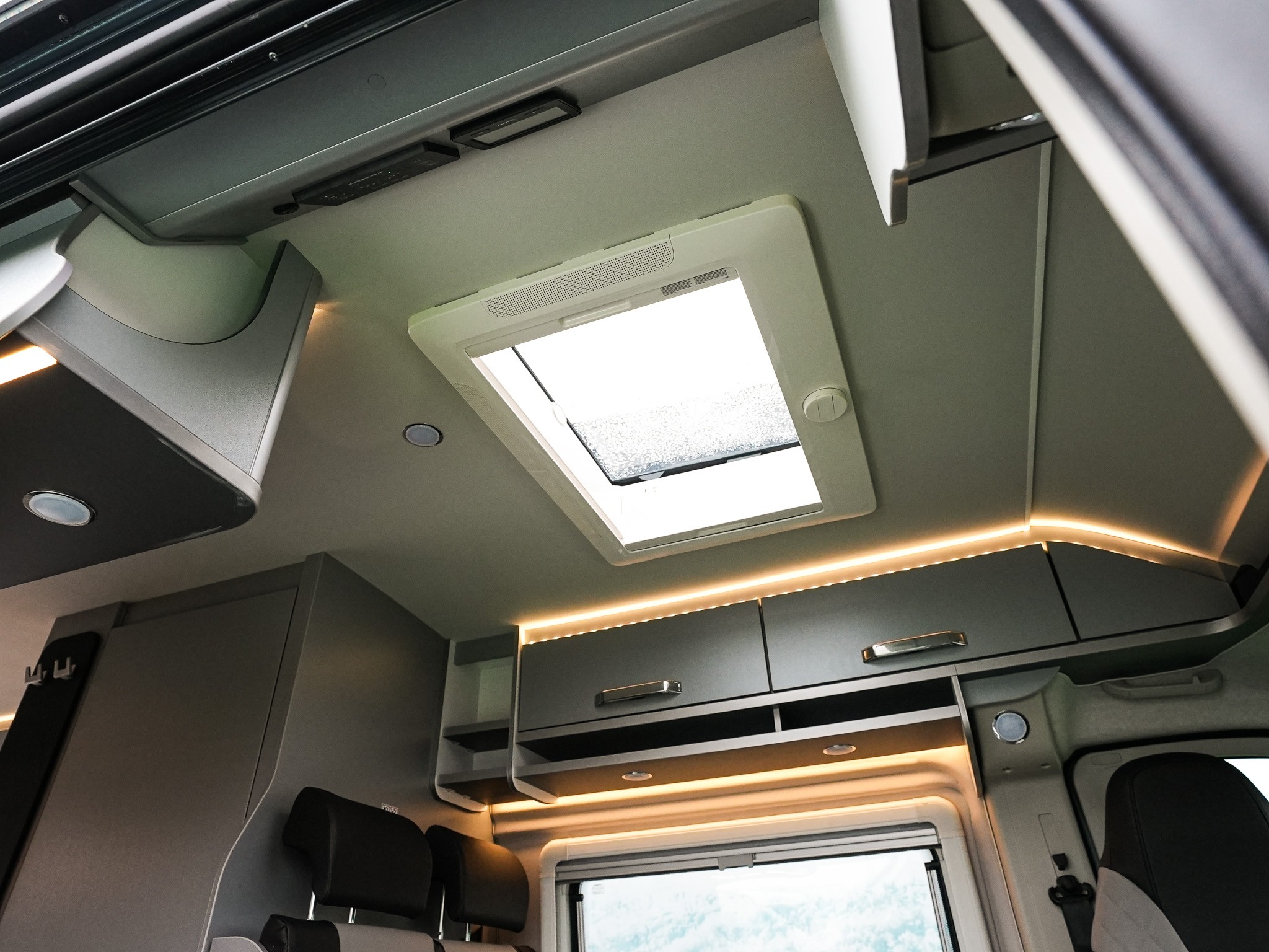 WEINSBERG CaraBus Grey 630 ME Edit. Fire