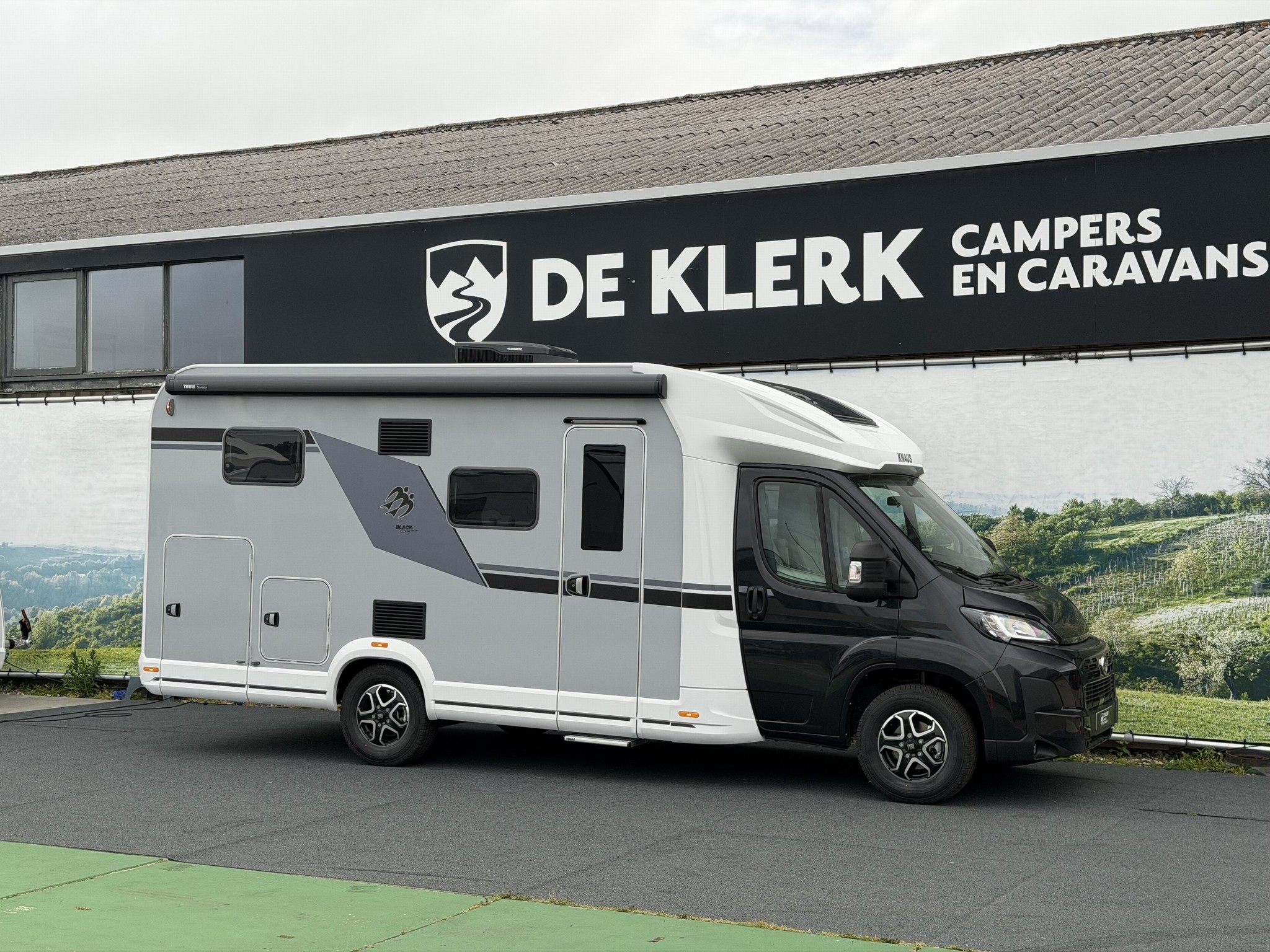 KNAUS Live Wave 650 MEG Black Select